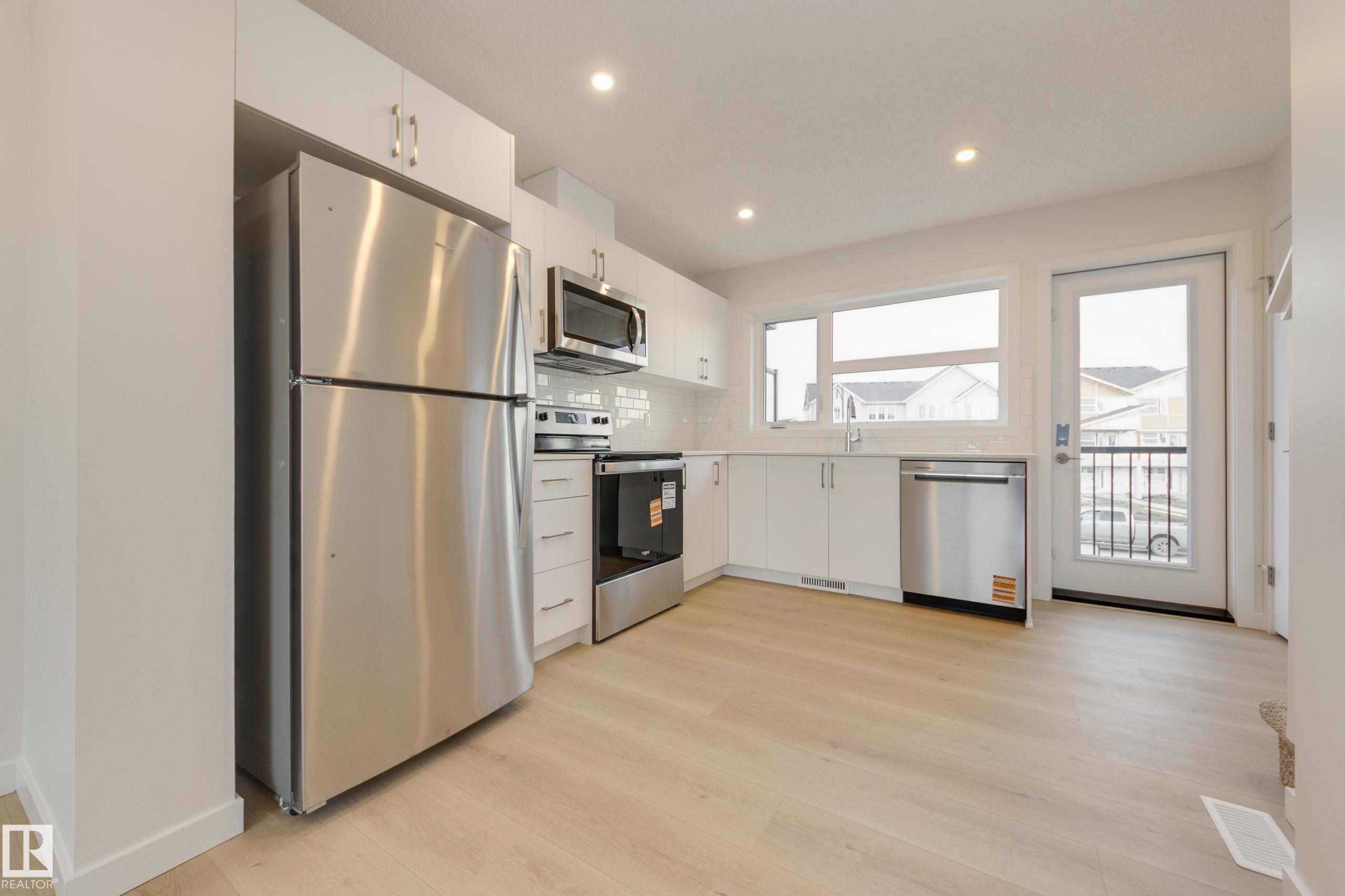 https://zimg.paragon.ice.com/ParagonImages/Property/PM/RAE/225400030/13/0/0/c901d62e22baa74196736c3918b1fc3a/1/ef75ba773264df1af40b8f80807da47d/225400030-A8DB60BC-134E-4E67-894B-0871452AFBF0.JPG