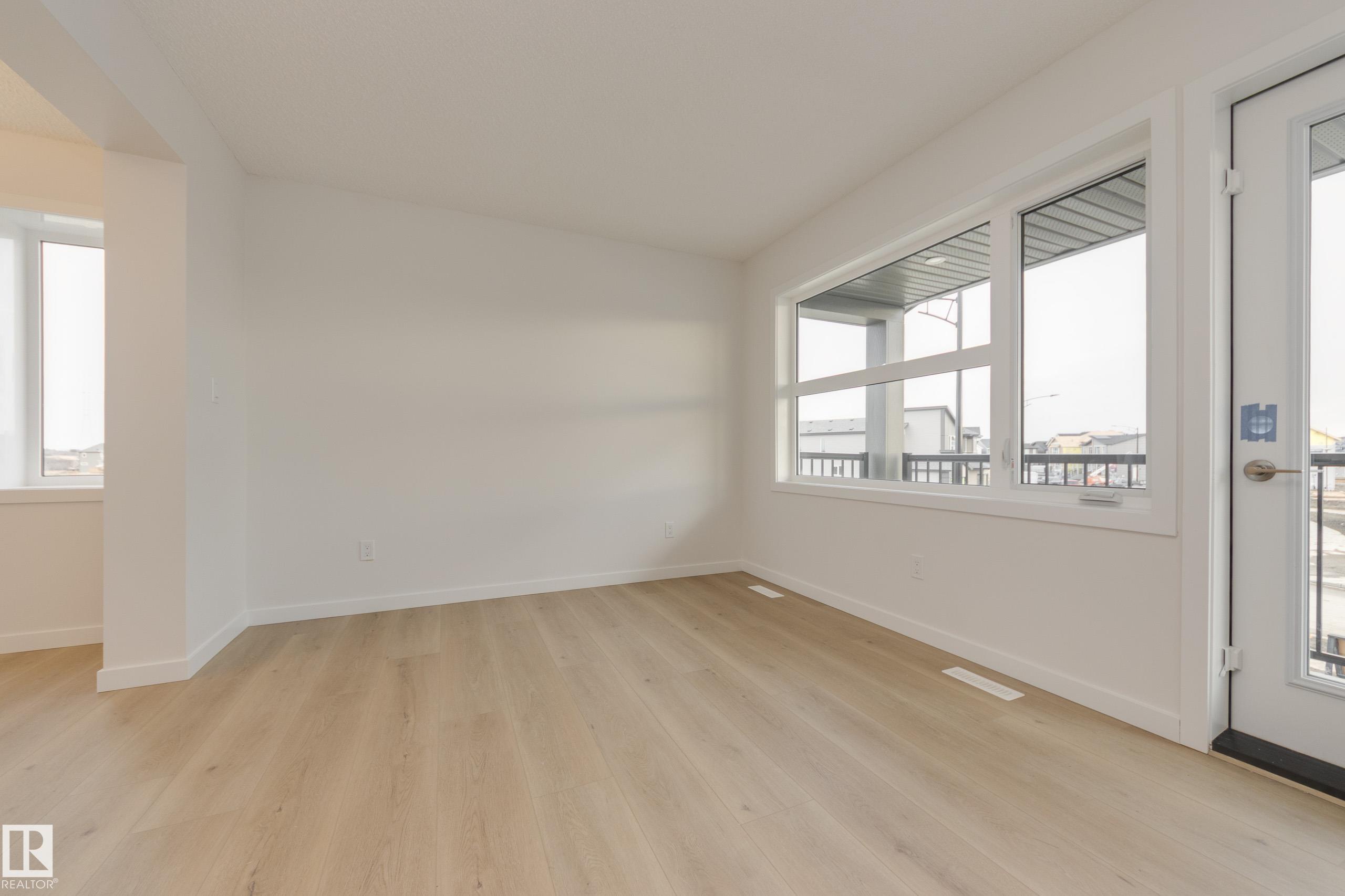 https://zimg.paragon.ice.com/ParagonImages/Property/PM/RAE/225400031/8/0/0/2511d8306f32d15012ebcc90163b7bb6/1/1cf8bd449272aecf12c7985ebf8be3a7/225400031-3D1A2B5D-147D-4871-9B0A-65E89F1275CE.JPG
