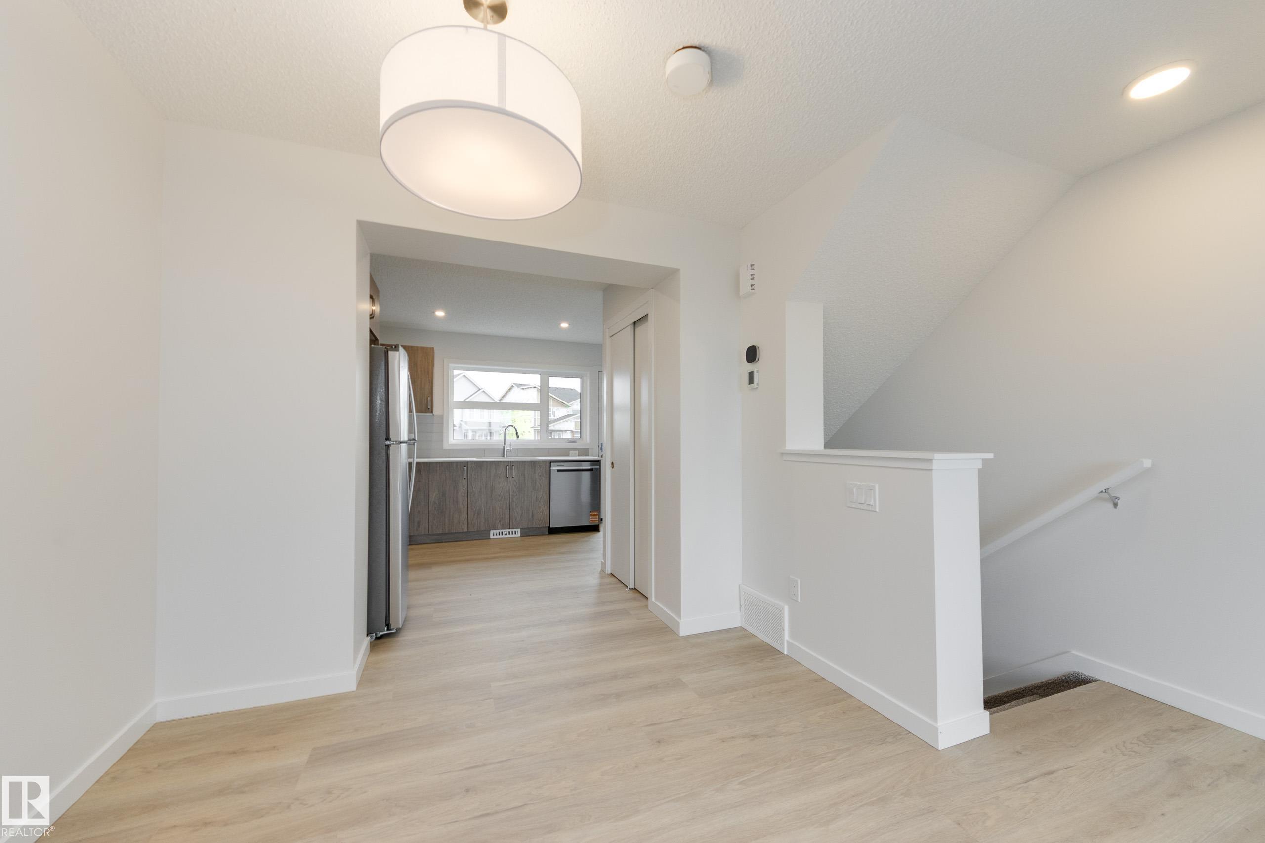 https://zimg.paragon.ice.com/ParagonImages/Property/PM/RAE/225400033/12/0/0/bcad27cacb6eca219e59161c54432ddb/1/8b2d866d47dcc5b012c2d6e1caac4802/225400033-BA617BAA-3455-42FC-A102-D44F355DFFD0.JPG