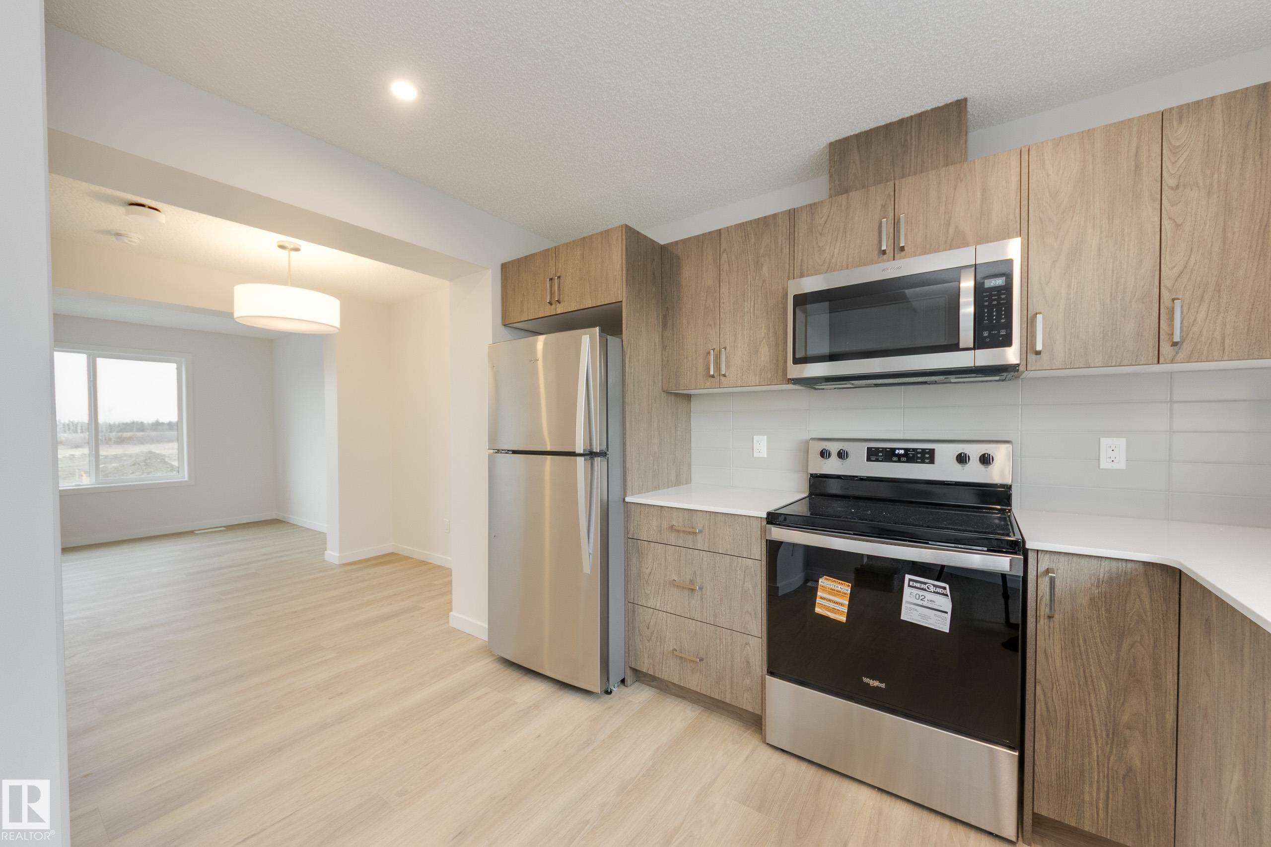 https://zimg.paragon.ice.com/ParagonImages/Property/PM/RAE/225400033/19/0/0/8ce4aea2eaa83e6b582ec2c08b50ae78/1/8b2d866d47dcc5b012c2d6e1caac4802/225400033-C619D34A-C197-4AB8-87E5-12A017EFB67A.JPG