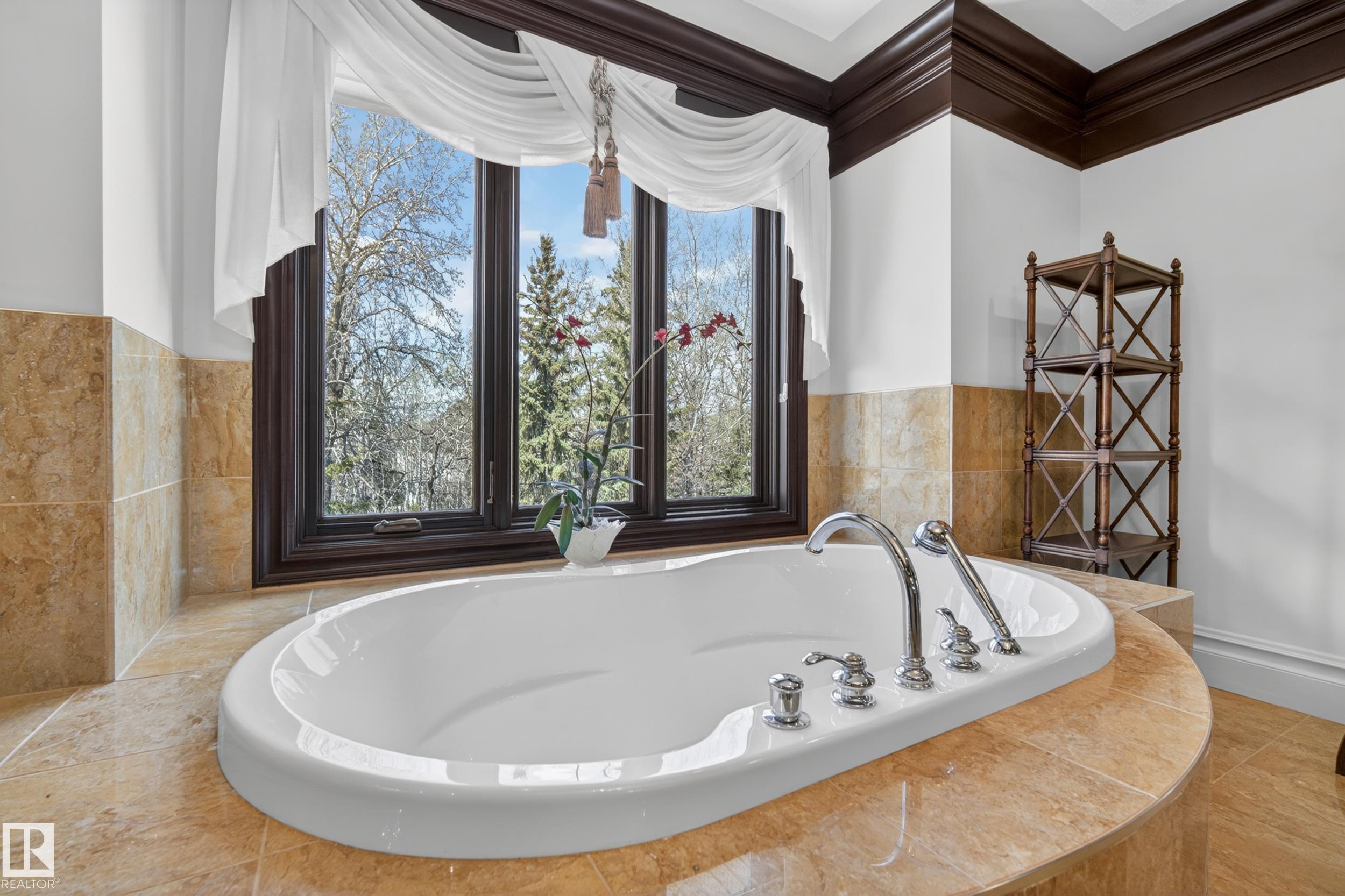 https://zimg.paragon.ice.com/ParagonImages/Property/PM/RAE/225400035/32/0/0/45400c293f2f48e15c246ddafe20629d/1/1ecaa3afe3abd0d97caa5e7257ad31e5/225400035-7b9a460e-92ef-4656-9679-acba58632662.JPG