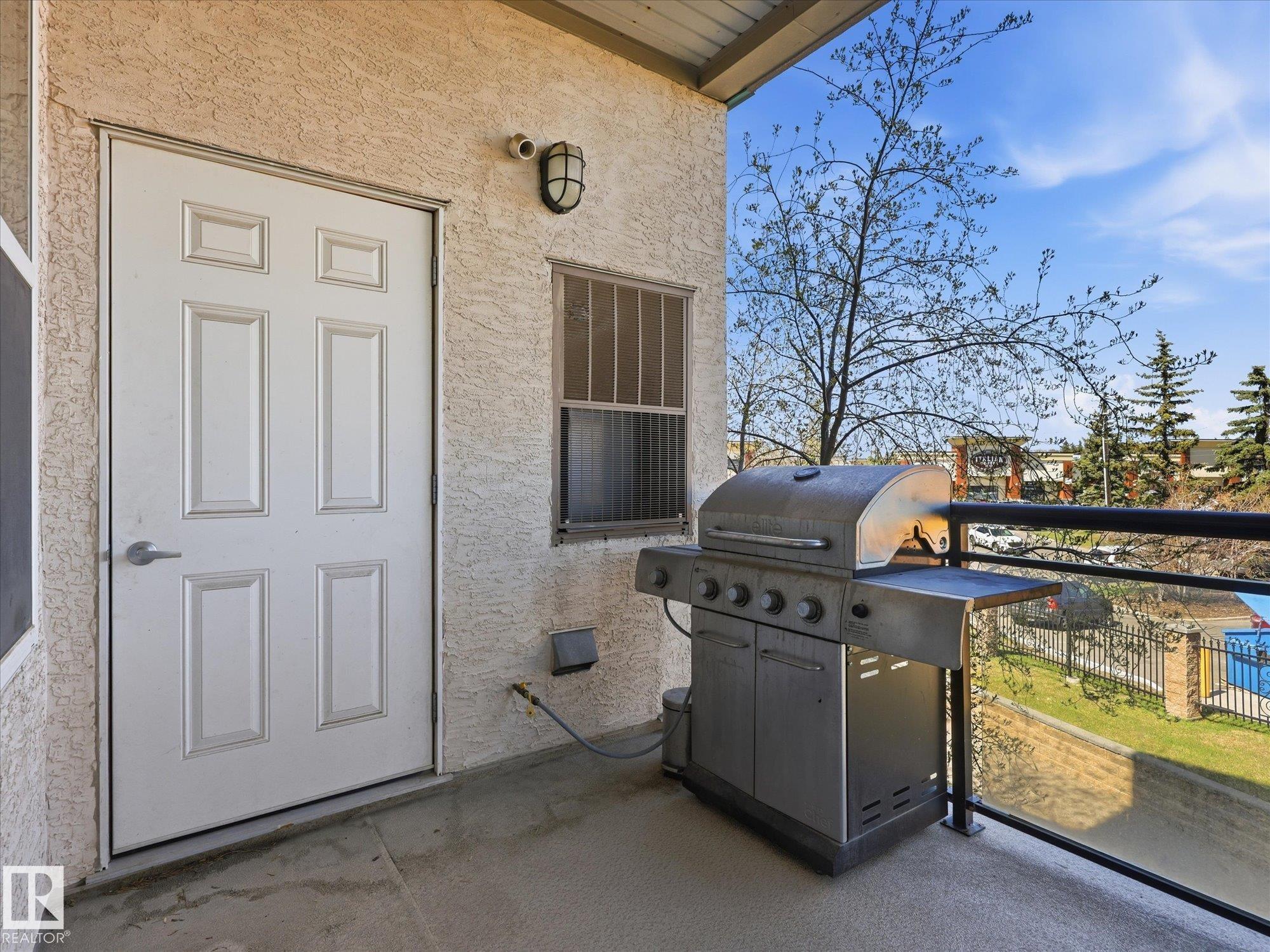 https://zimg.paragon.ice.com/ParagonImages/Property/PM/RAE/225400051/20/0/0/d99c90c09ed090f8f0ed4f62525ab0a6/1/570f2aa7a1704f737fd842682beb2601/225400051-1bf1ba93-99ce-4009-8528-ab4703f51cee.JPG