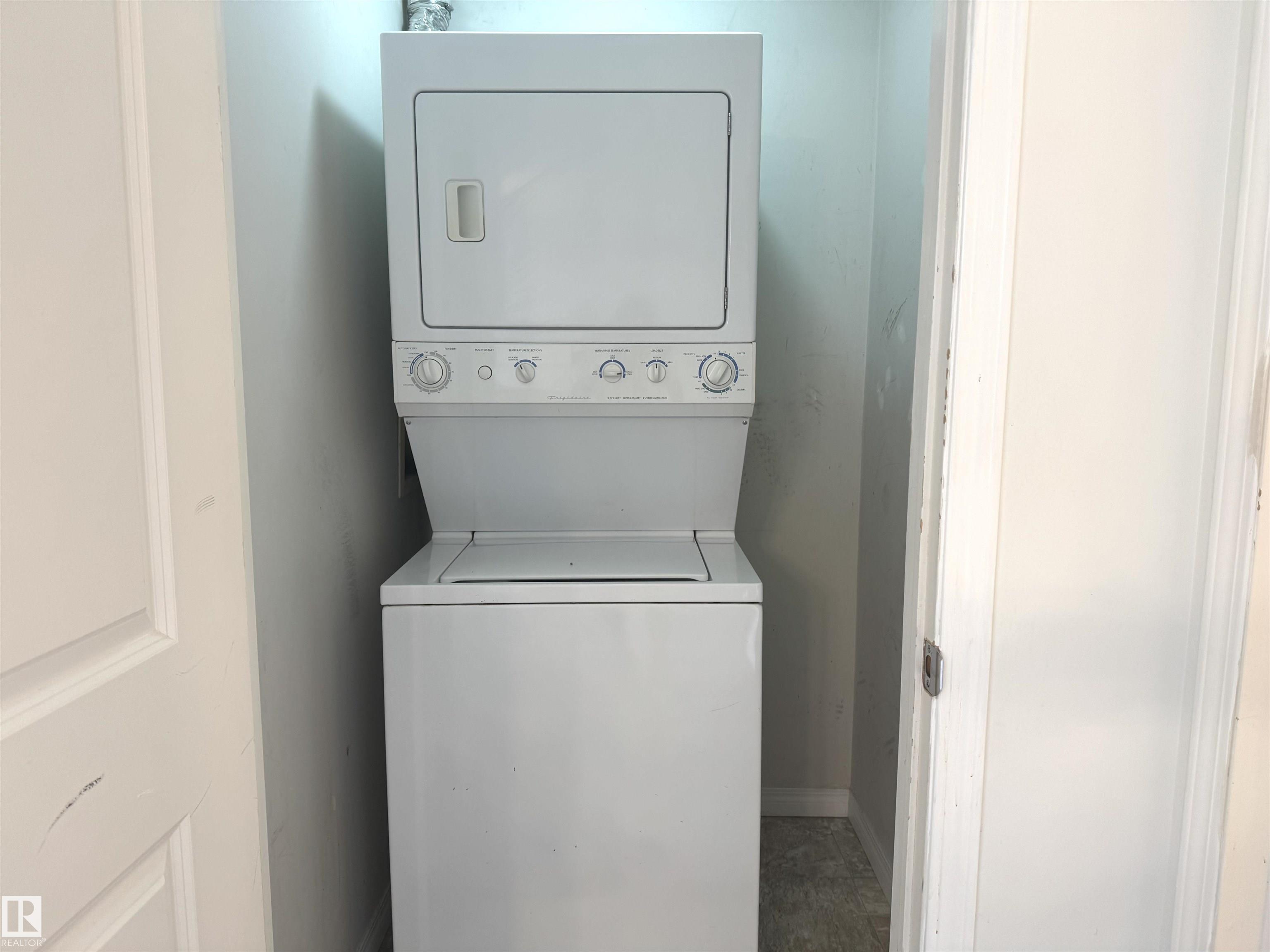 https://zimg.paragon.ice.com/ParagonImages/Property/PM/RAE/225400069/12/0/0/b213c55d6a53af931f45b49cfc7e4c46/1/931a32d09c18276b799409fdbf7fe444/225400069-3a0706a2-b02a-4ee2-a614-d1f8fb829007.JPG