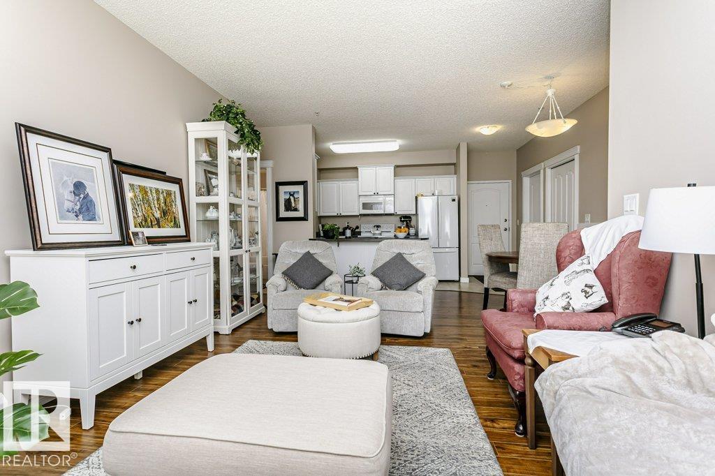 https://zimg.paragon.ice.com/ParagonImages/Property/PM/RAE/225400071/15/0/0/423c55ed642d20a1e3f12b82a7f380db/1/e482a23fe661a01621488b5419d943e6/225400071-49ccf996-a78f-474b-b354-1aa0289796f2.JPG