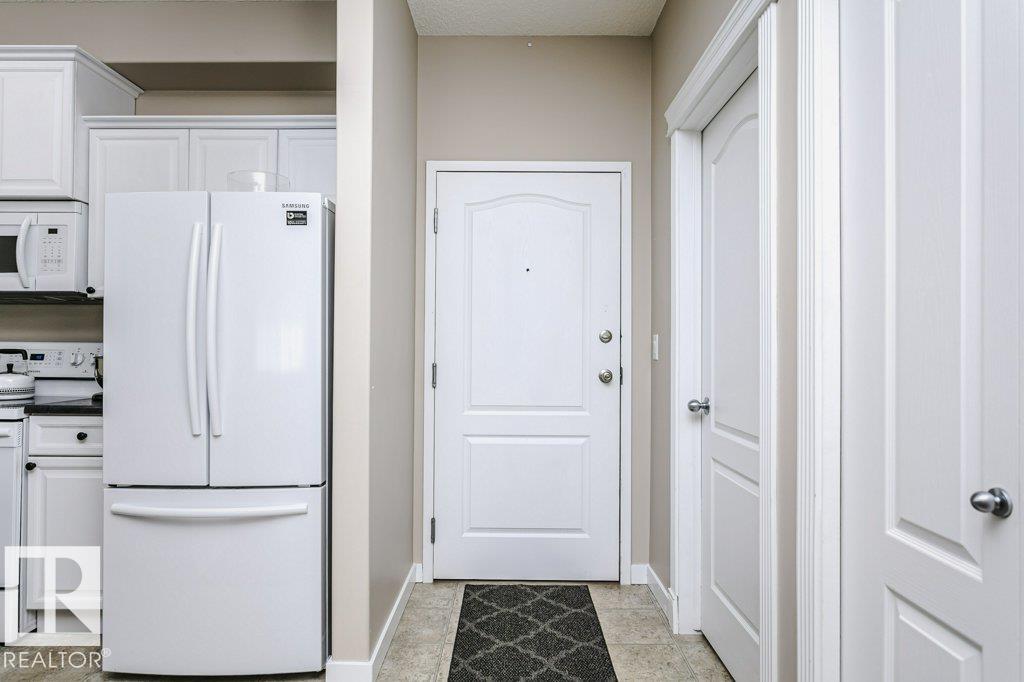 323 - 16807 100 Avenue NW, Glenwood, Edmonton