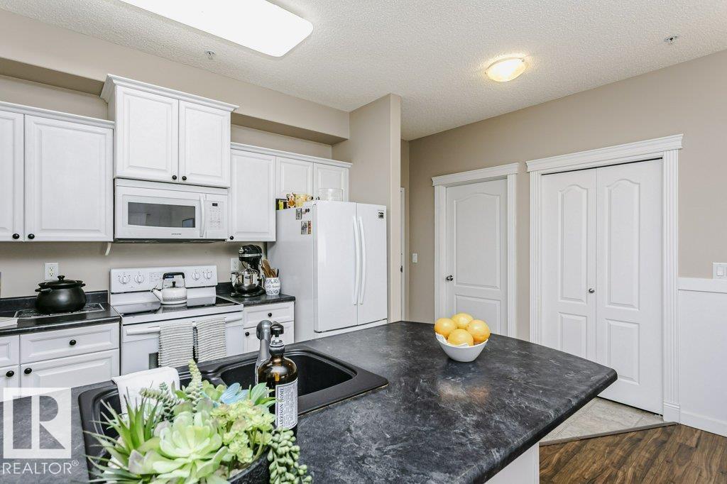 Photo 9 at 323 - 16807 100 Avenue NW, Glenwood, Edmonton