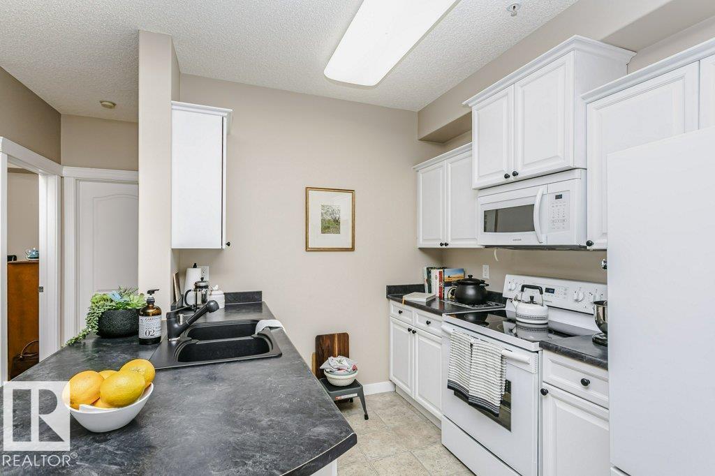 Photo 10 at 323 - 16807 100 Avenue NW, Glenwood, Edmonton