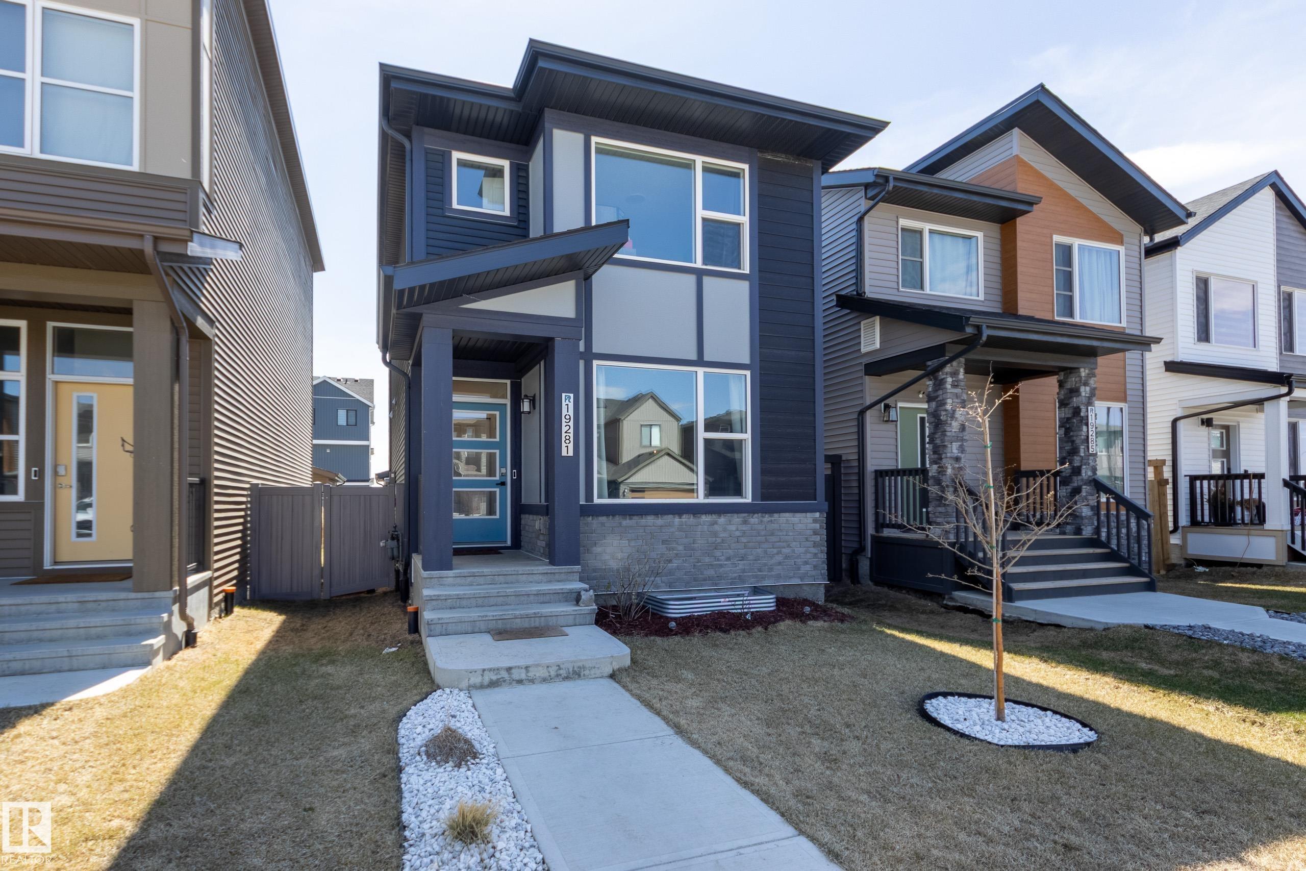 Picture for 19281 22A AV NW