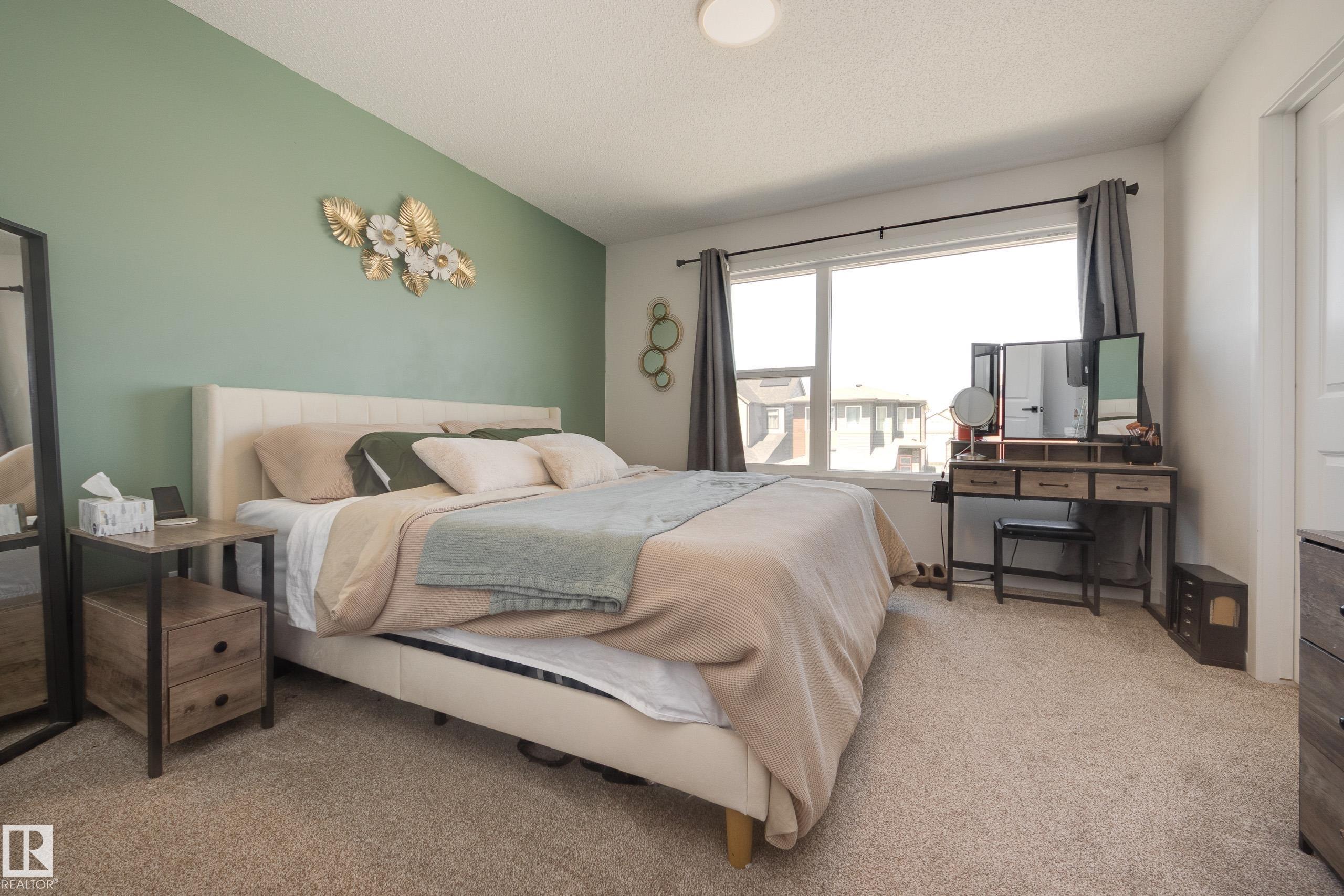 https://zimg.paragon.ice.com/ParagonImages/Property/PM/RAE/225400072/24/0/0/3819fc81fd07dae33f728dd88ac7a9f1/1/10c2a990acee9a2b5d3abe8c6fe80339/225400072-69eafcfd-4c28-48ad-bf68-132695854b05.JPG