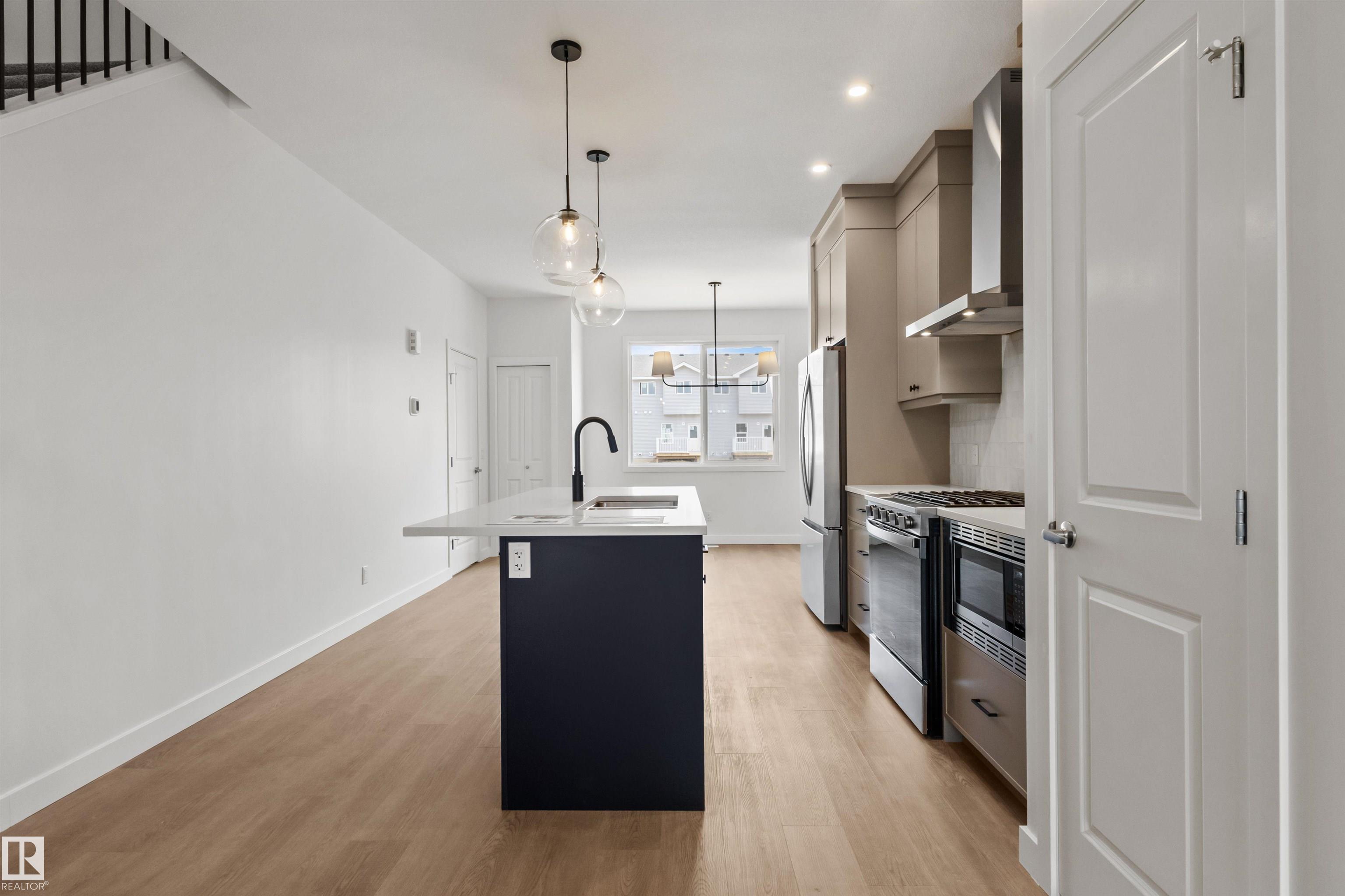 1217 Cristall Way SW, Chappelle Area, Edmonton