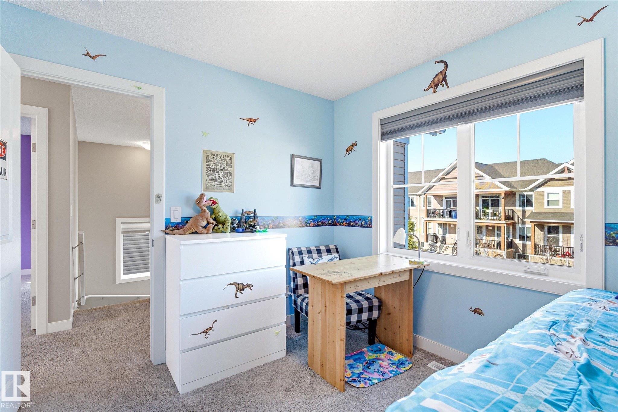 https://zimg.paragon.ice.com/ParagonImages/Property/PM/RAE/225400082/21/0/0/74e3aa7db92226c61a2d3dea0893211a/1/1c4b679bdf783c9a9e7c6bf3b7da6a75/225400082-c638bd35-e1f8-4396-a605-b60f12bdb87e.JPG