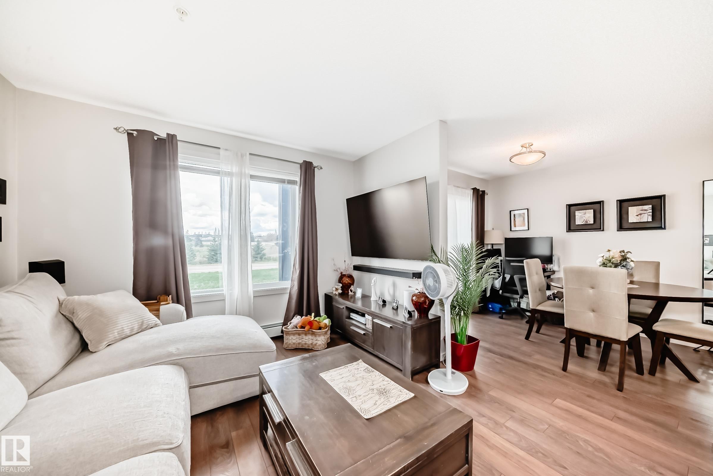 https://zimg.paragon.ice.com/ParagonImages/Property/PM/RAE/225400086/11/0/0/d04ceb3ec0feff0c8a0c25046e22ba7f/1/3a8b6cc3b3e1c95ee121e8fe7b21c3f0/225400086-cc37ccdc-80a8-47ec-b136-61937f7c95b0.JPG