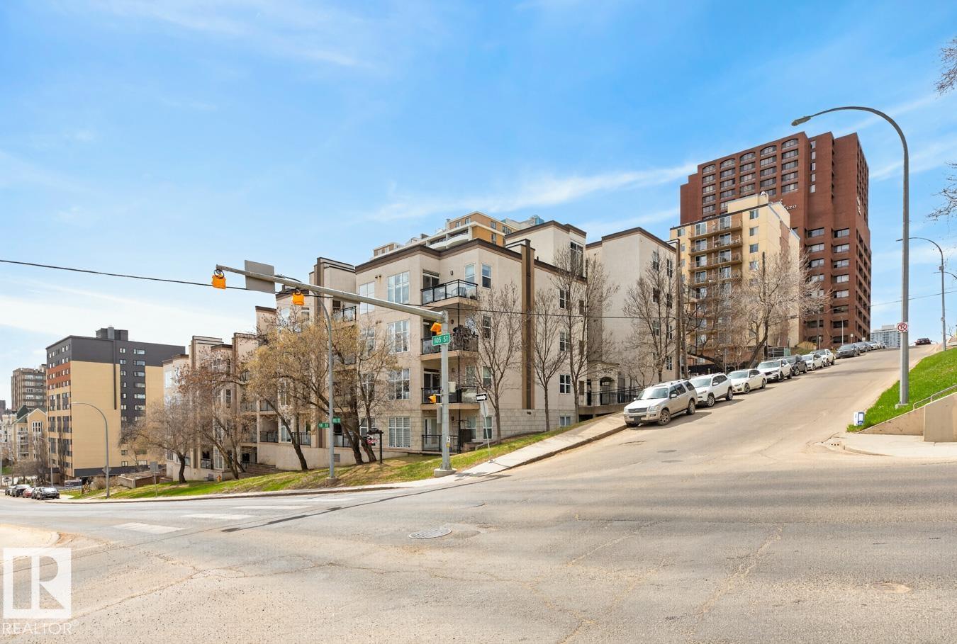 https://zimg.paragon.ice.com/ParagonImages/Property/PM/RAE/225400089/1/0/0/c1f8452c67d305e039af784227d26188/1/8e52bc3cb9e622600bc6dc0ee3c0e53d/225400089-c3365a72-c2db-4436-9f91-8979f5dccd0d.JPG