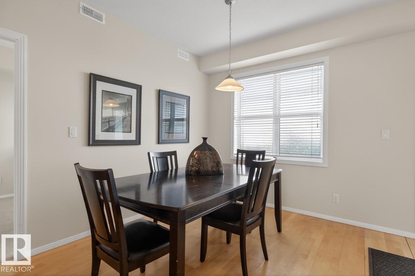 https://zimg.paragon.ice.com/ParagonImages/Property/PM/RAE/225400089/14/0/0/fbd3d262f2d09683e03df339bc8187a7/1/8e52bc3cb9e622600bc6dc0ee3c0e53d/225400089-029f6e53-a452-4dab-a2af-c32ef065750b.JPG