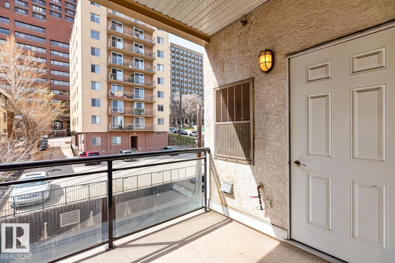 https://zimg.paragon.ice.com/ParagonImages/Property/PM/RAE/225400089/28/0/0/126db1b6c0f94676e6433c5ed7ef69c5/1/8e52bc3cb9e622600bc6dc0ee3c0e53d/225400089-73c42544-9ea1-43b5-9123-5dc1d2b56998.JPG