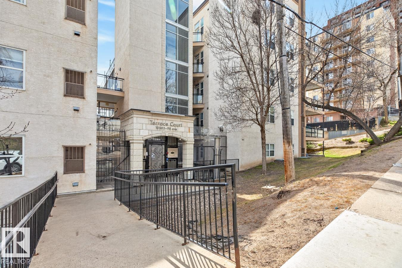 https://zimg.paragon.ice.com/ParagonImages/Property/PM/RAE/225400089/3/0/0/0befbbe1730ec184a06f2b132d5fe5c8/1/8e52bc3cb9e622600bc6dc0ee3c0e53d/225400089-9e4a740a-5300-4ff4-84dd-35535d86e8c8.JPG