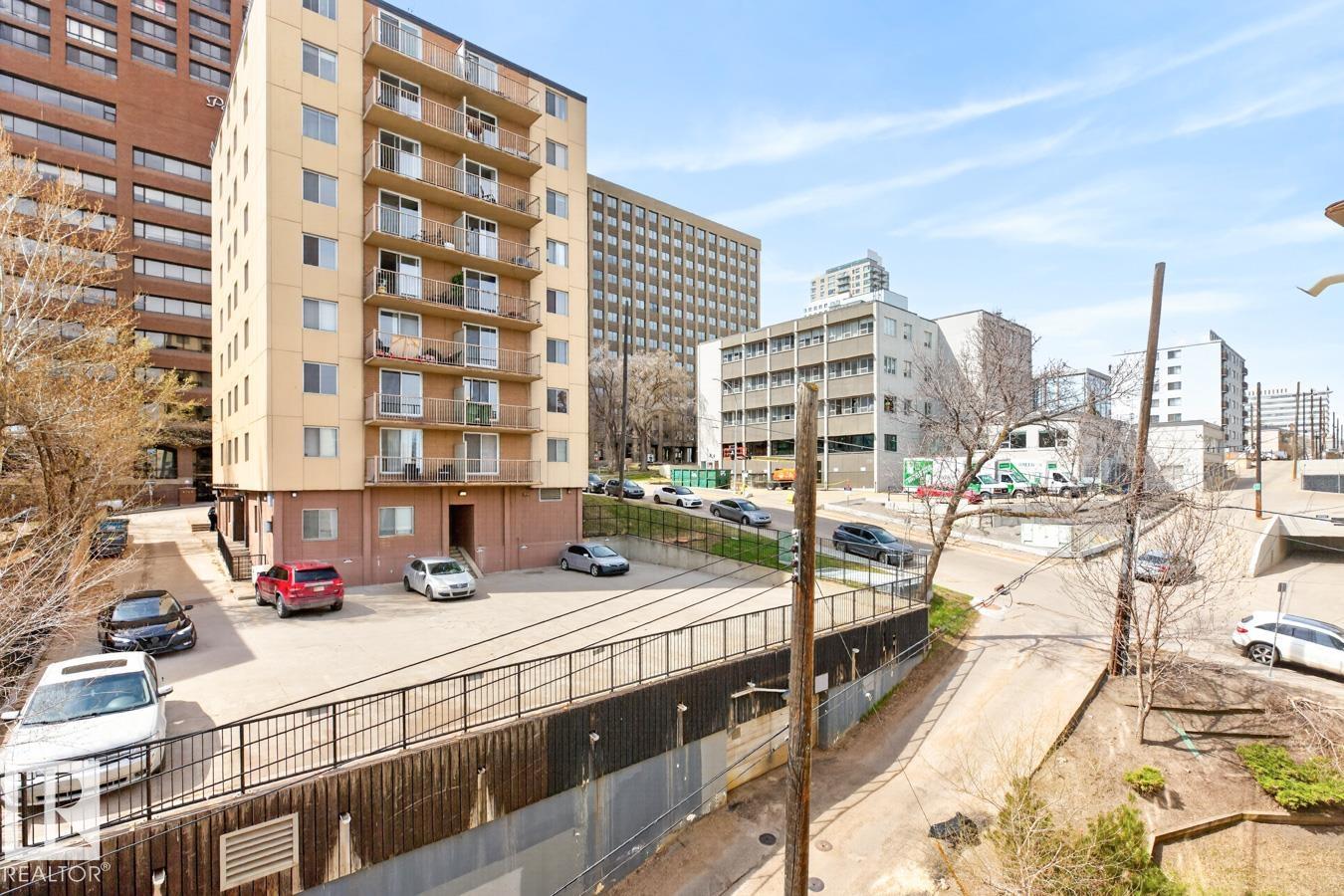 https://zimg.paragon.ice.com/ParagonImages/Property/PM/RAE/225400089/32/0/0/4fe0dbf67fdc017da0b4e060f1013cf6/1/8e52bc3cb9e622600bc6dc0ee3c0e53d/225400089-c4c62604-df5e-46c8-8f90-05963f9f5a5a.JPG