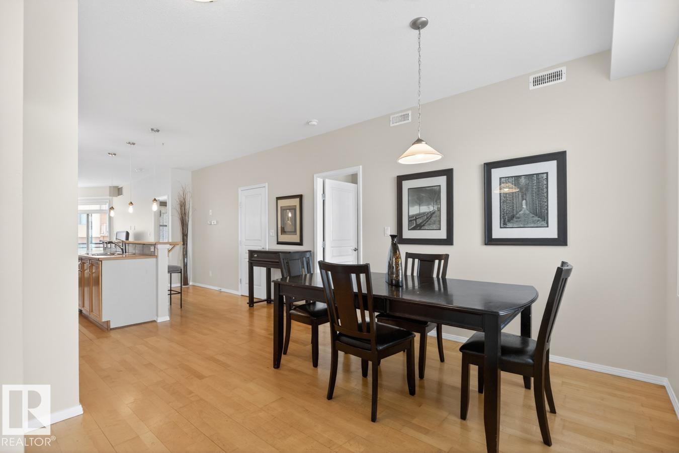 https://zimg.paragon.ice.com/ParagonImages/Property/PM/RAE/225400089/6/0/0/2e882d2ccfebbb6f6ad1040ea795f101/1/8e52bc3cb9e622600bc6dc0ee3c0e53d/225400089-56fe86a9-d39c-4d00-8574-26a7a30c3216.JPG