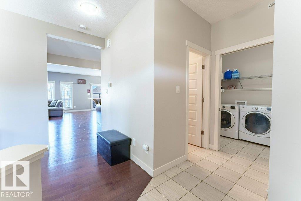 Photo 11 at 5624 19 Avenue SW, Walker, Edmonton