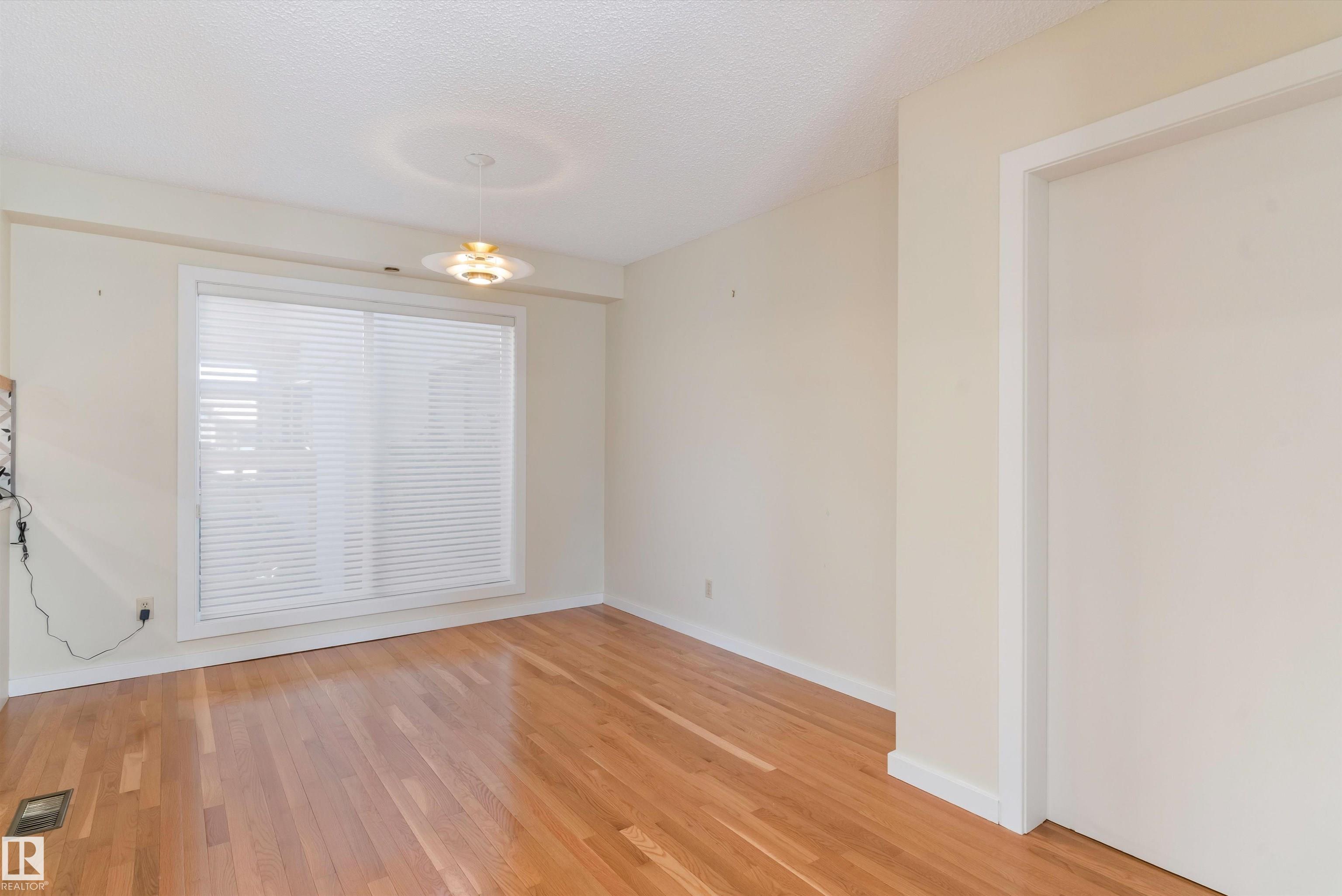 Photo 7 at 7 - 14824 45 Avenue NW, Ramsay Heights, Edmonton