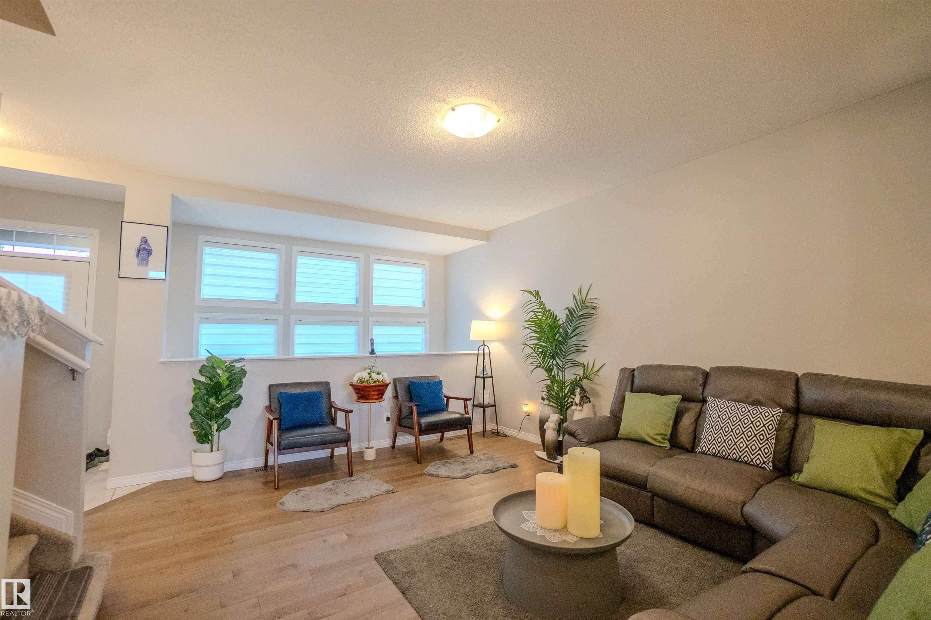 1766 Dumont Crescent SW, Desrochers Area, Edmonton