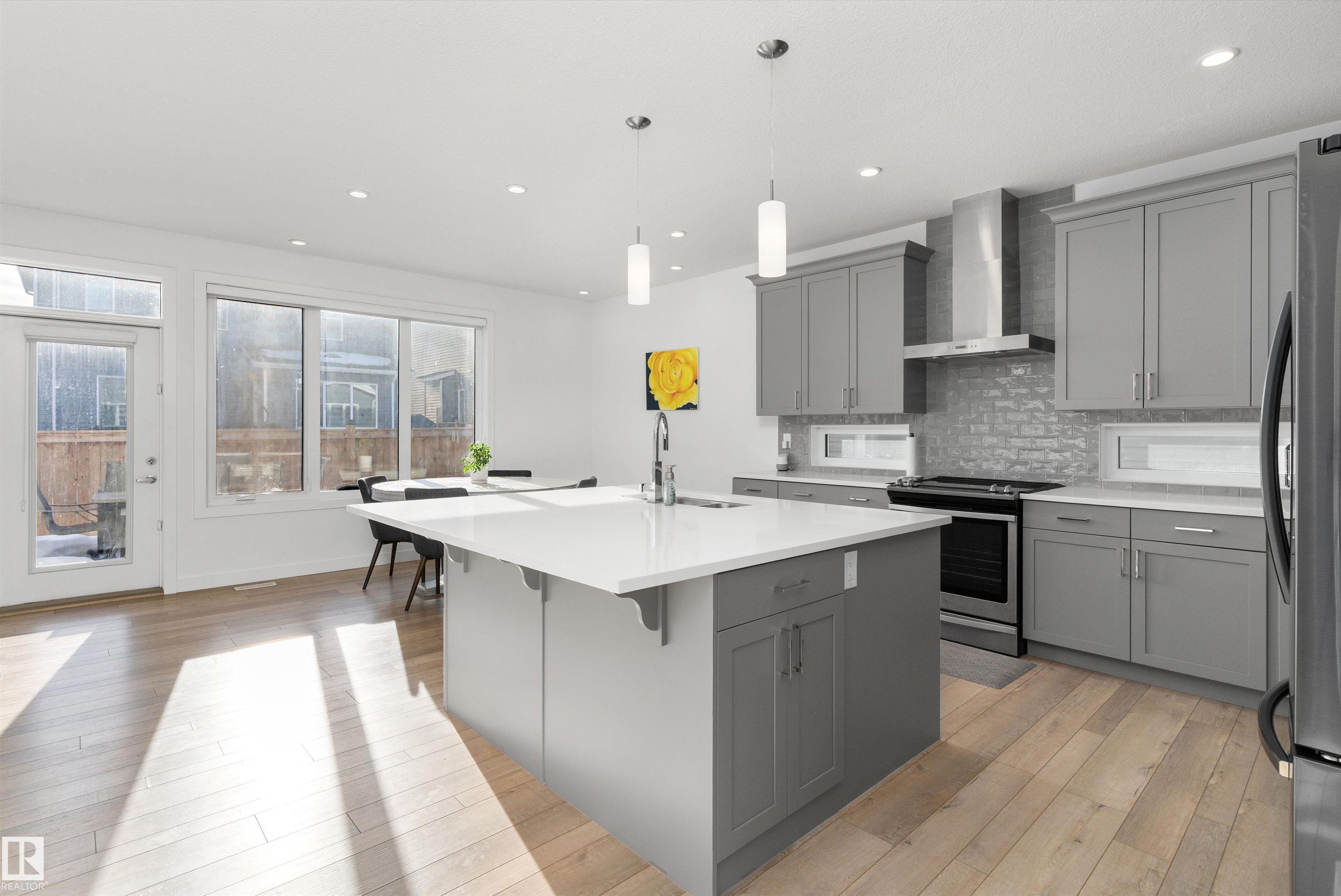 https://zimg.paragon.ice.com/ParagonImages/Property/PM/RAE/225400112/8/0/0/ec825a0158234d9e15bec0d13b53ad0b/1/90df92ab24c491abb57a7ac6a3a01962/225400112-AE50FB7F-AF8B-42D1-B0FB-DD59BDF11CAC.JPG
