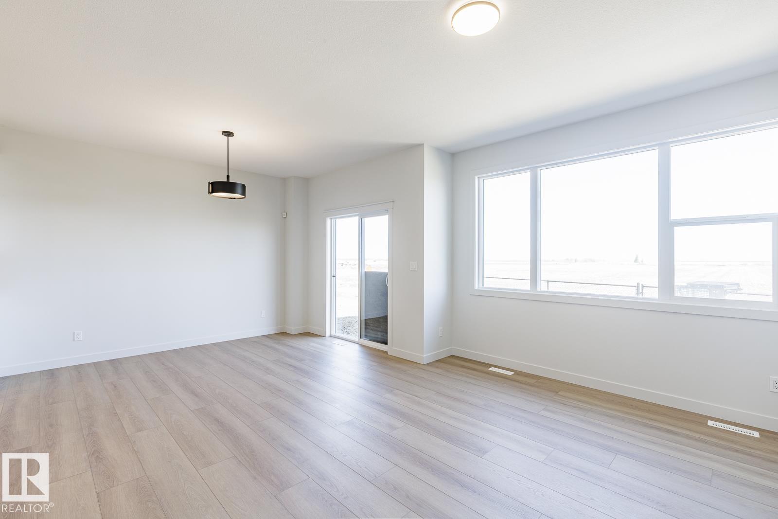 Photo 11 at 286 Lodge Pole Place, Woodbend, Leduc