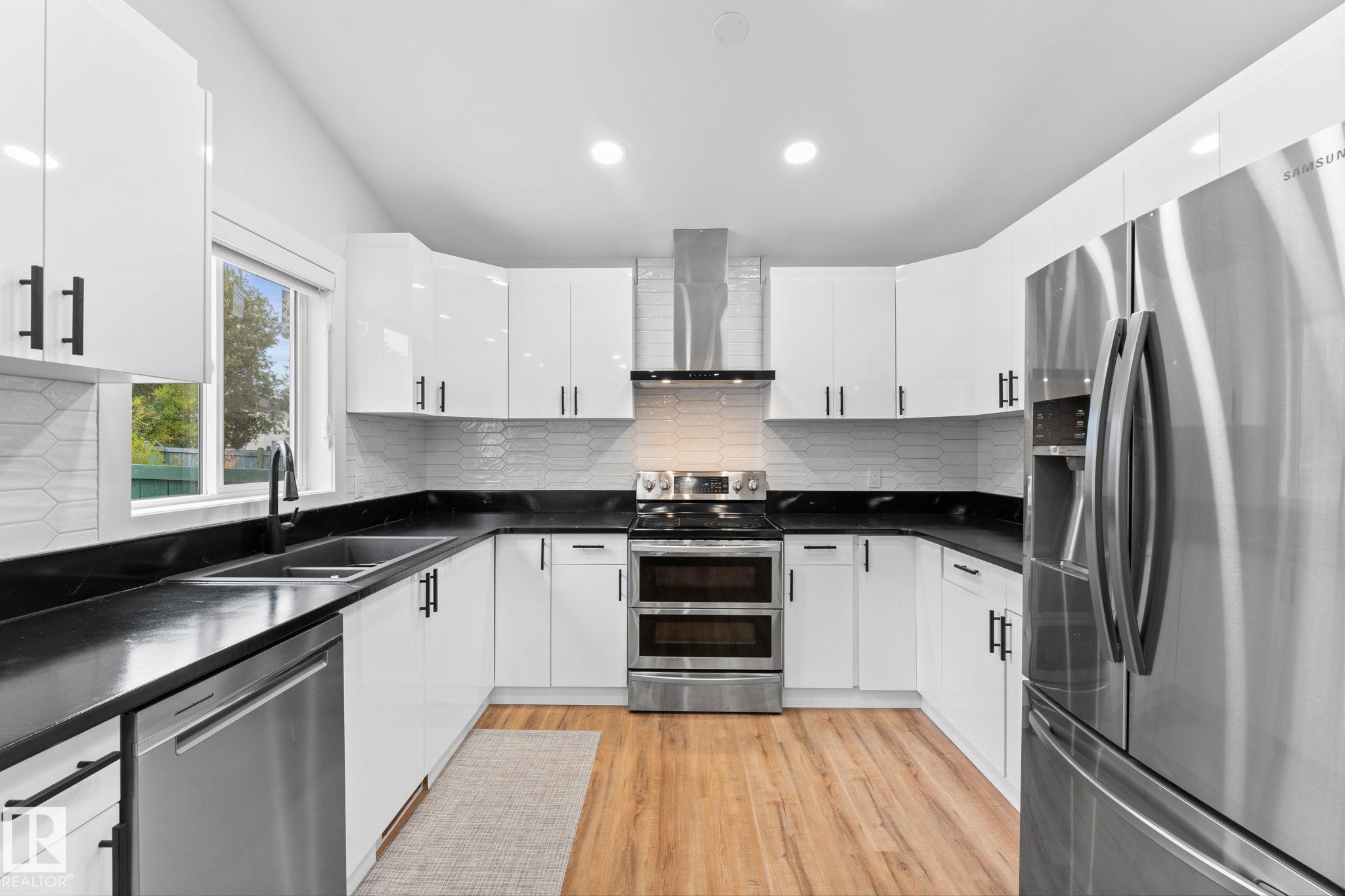 Photo 21 at 362 Blackburn Drive E SW, Blackburne, Edmonton