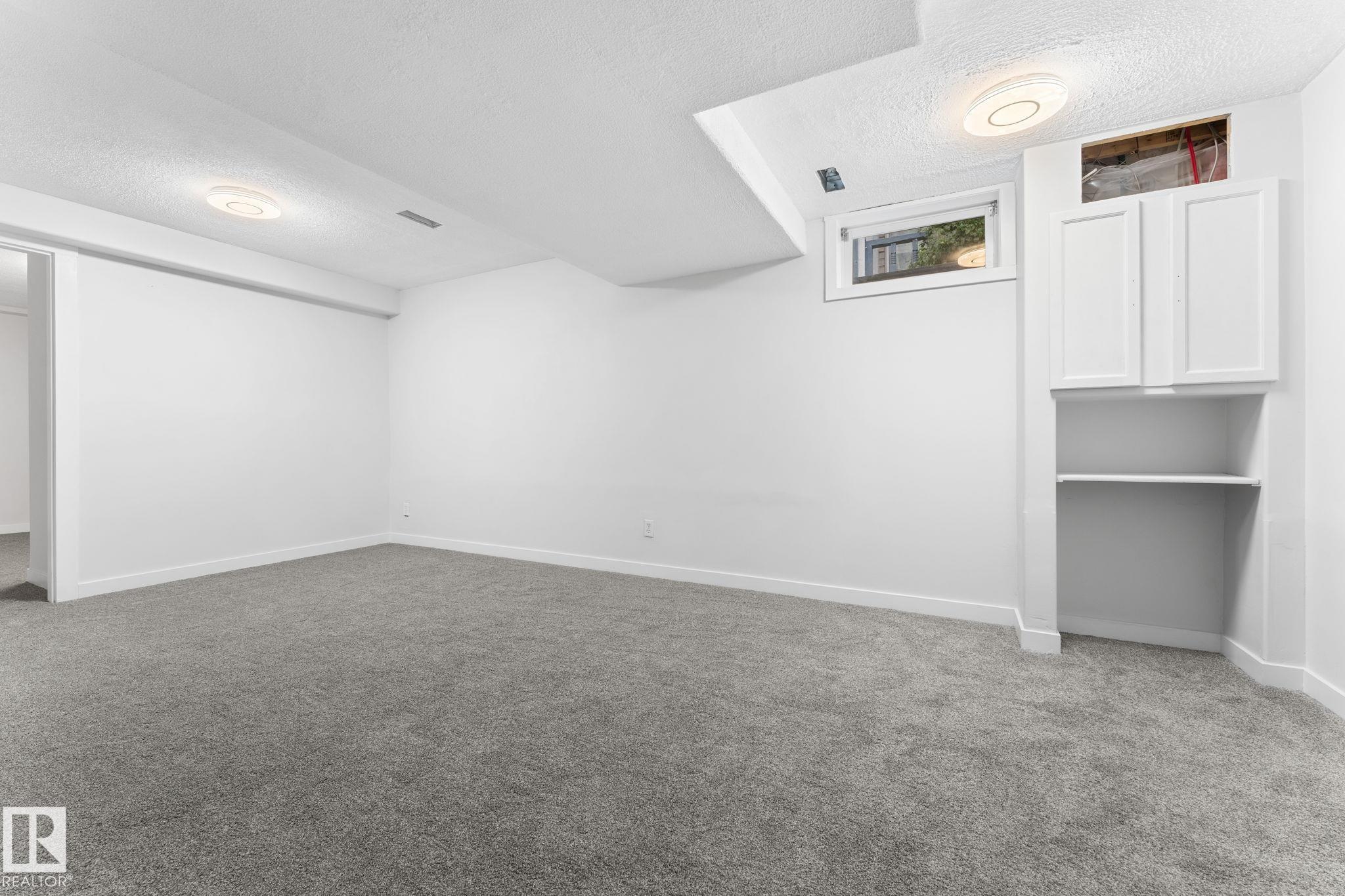 Photo 26 at 362 Blackburn Drive E SW, Blackburne, Edmonton
