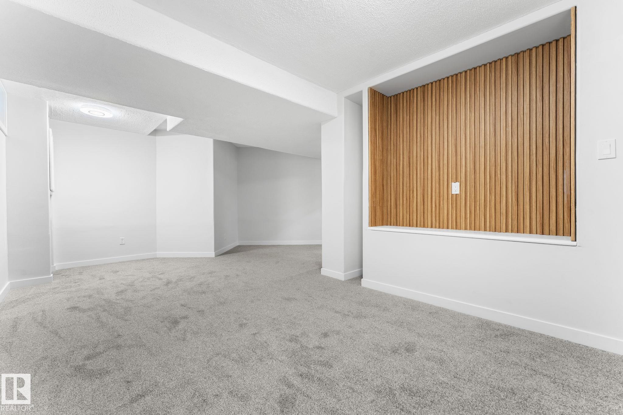 Photo 29 at 362 Blackburn Drive E SW, Blackburne, Edmonton