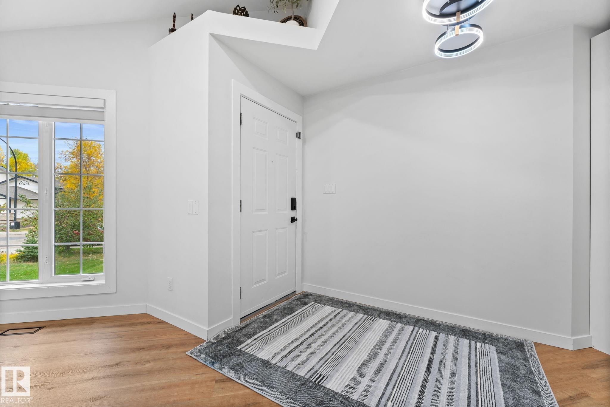 362 Blackburn Drive E SW, Blackburne, Edmonton