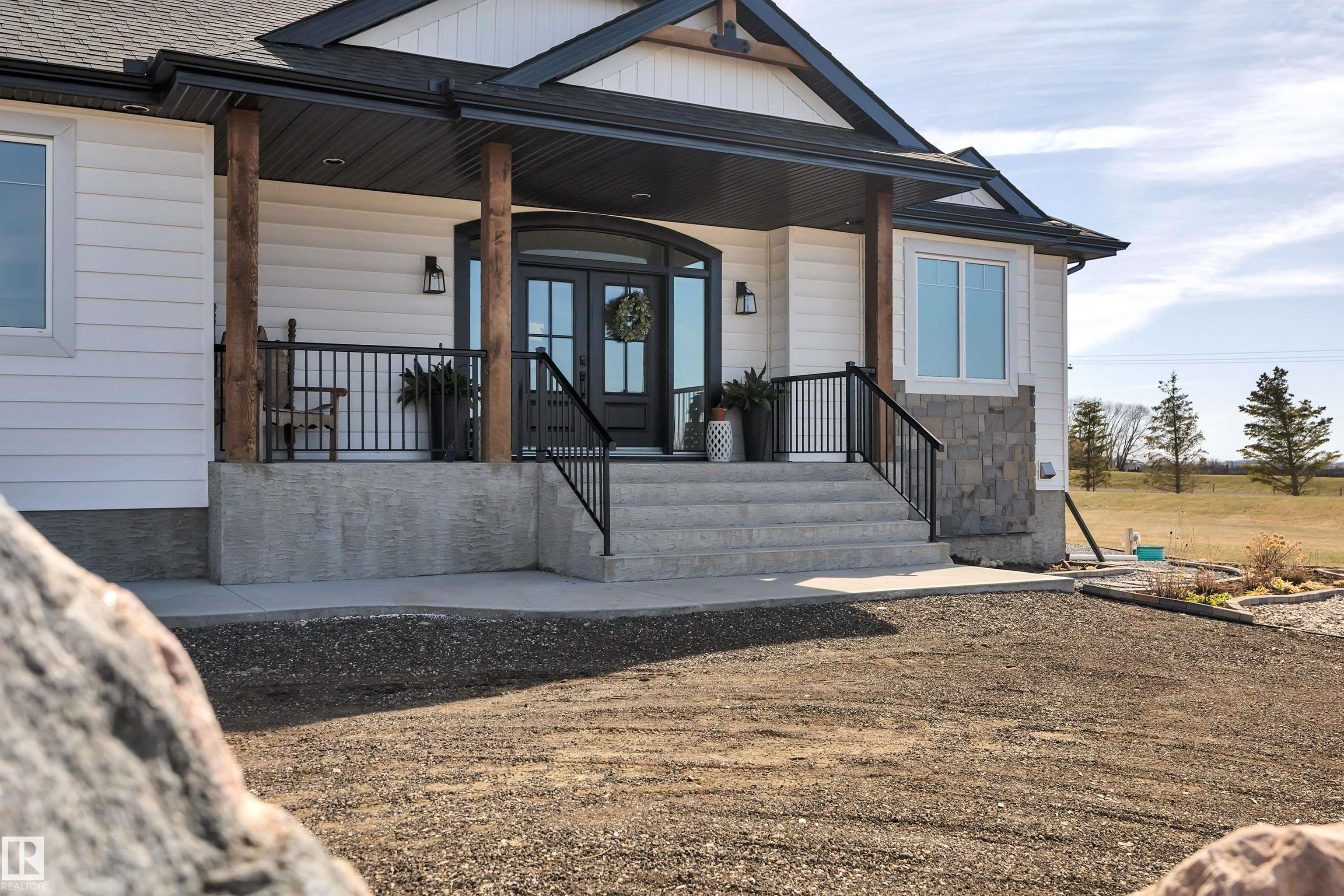 Photo 6 at 10 - 49035 Rge Rd 250, Heartland Estates, Rural Leduc County