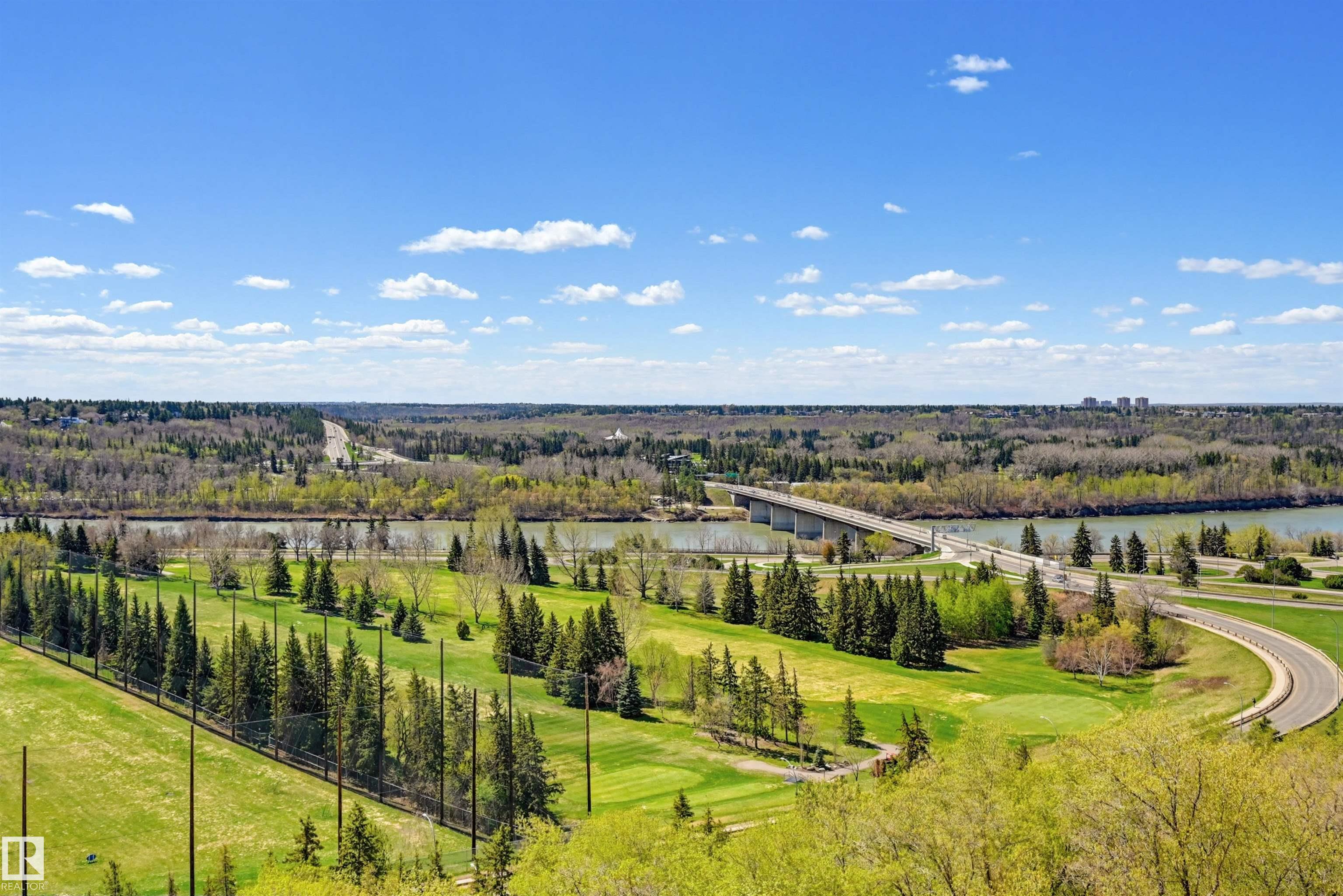 https://zimg.paragon.ice.com/ParagonImages/Property/PM/RAE/225400132/19/0/0/353b918fbfbff48ca61f16d5639caf15/1/f29ac797a4eaed559cee344b1039c53c/225400132-71b96730-8557-4c98-a65e-30b56a8b599b.JPG