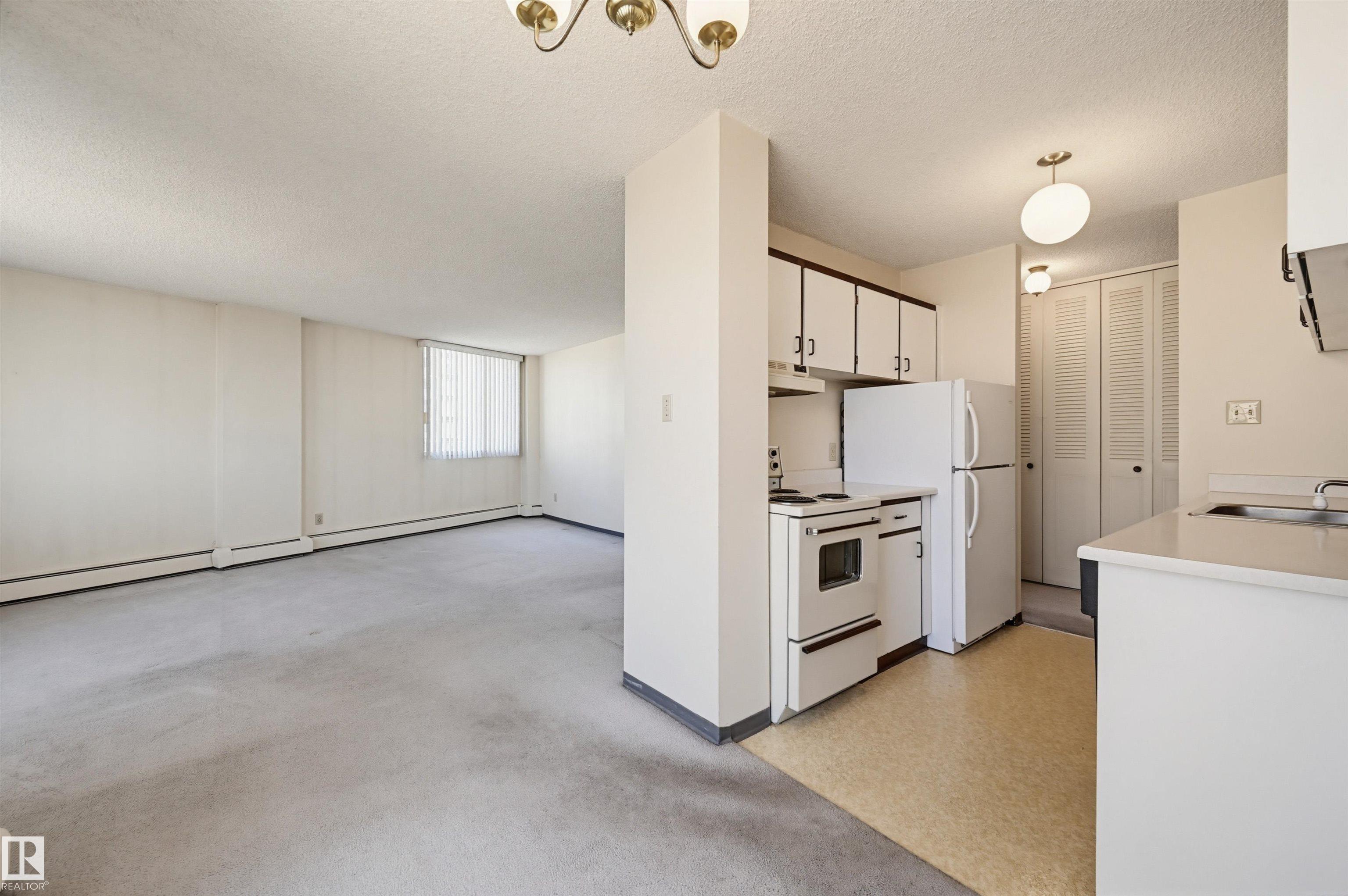 https://zimg.paragon.ice.com/ParagonImages/Property/PM/RAE/225400132/6/0/0/2c2066cd2bb70abc08d4d2019301b050/1/f29ac797a4eaed559cee344b1039c53c/225400132-c30be00f-87cc-46c0-a34e-b94d3968d299.JPG