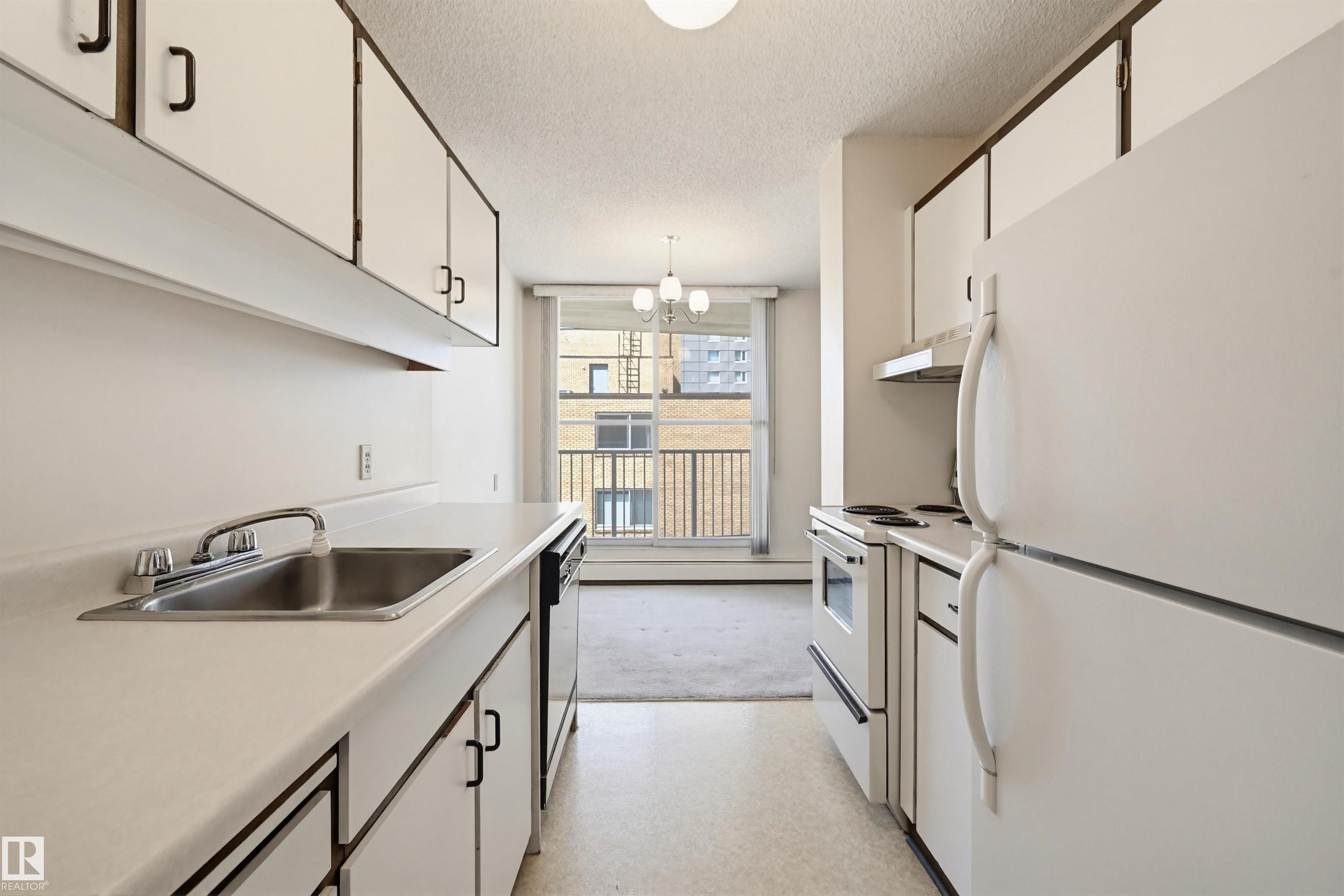 https://zimg.paragon.ice.com/ParagonImages/Property/PM/RAE/225400132/9/0/0/c177e7766716928de638d93abf986c4c/1/f29ac797a4eaed559cee344b1039c53c/225400132-4e70f4c9-1ab1-49d9-a425-713f6bbf44fb.JPG