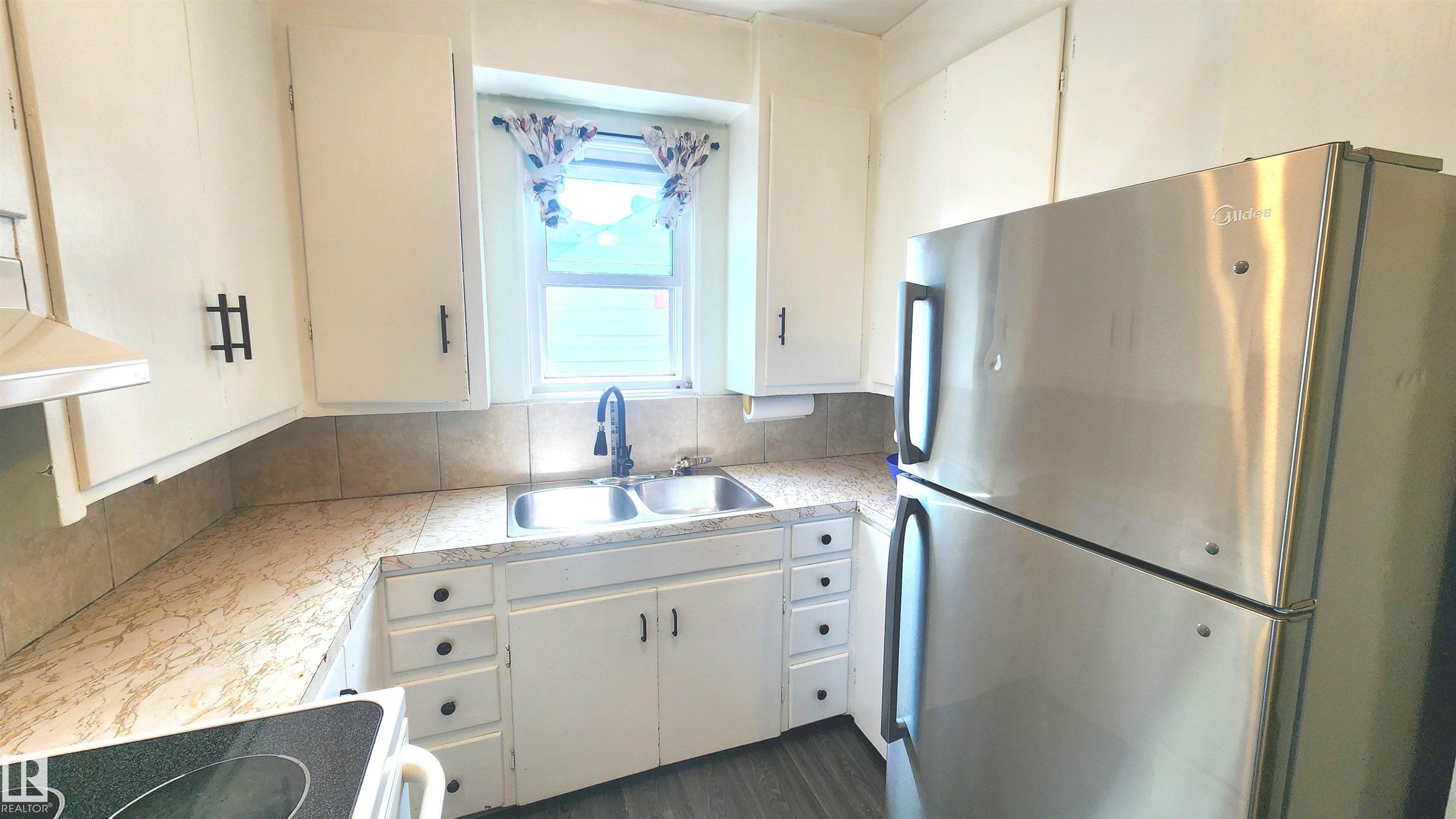 Photo 10 at 12139 81 Street NW, Eastwood, Edmonton