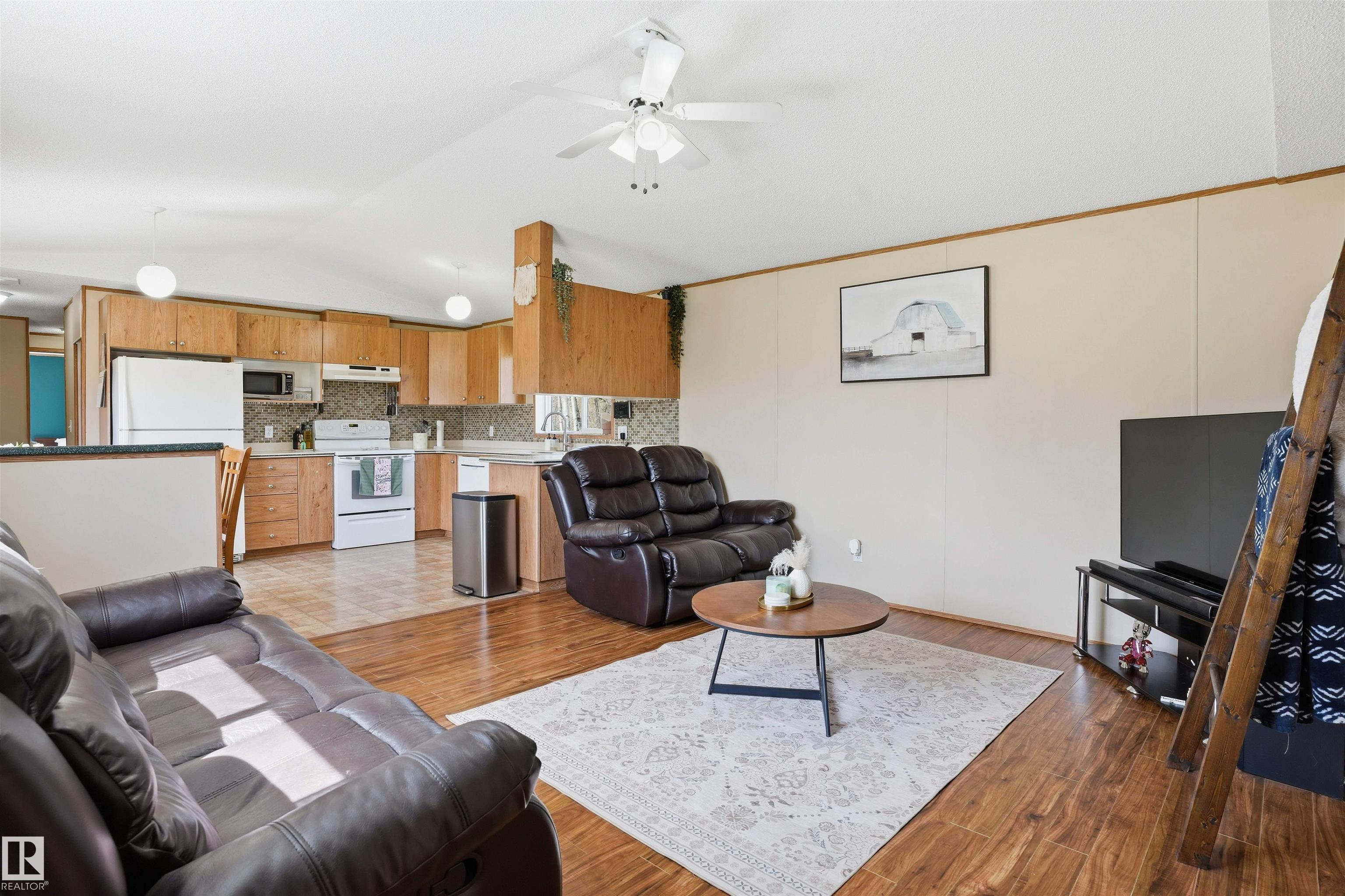 Photo 6 at 11 - 27420 Twp Road 544, None, Rural Sturgeon County