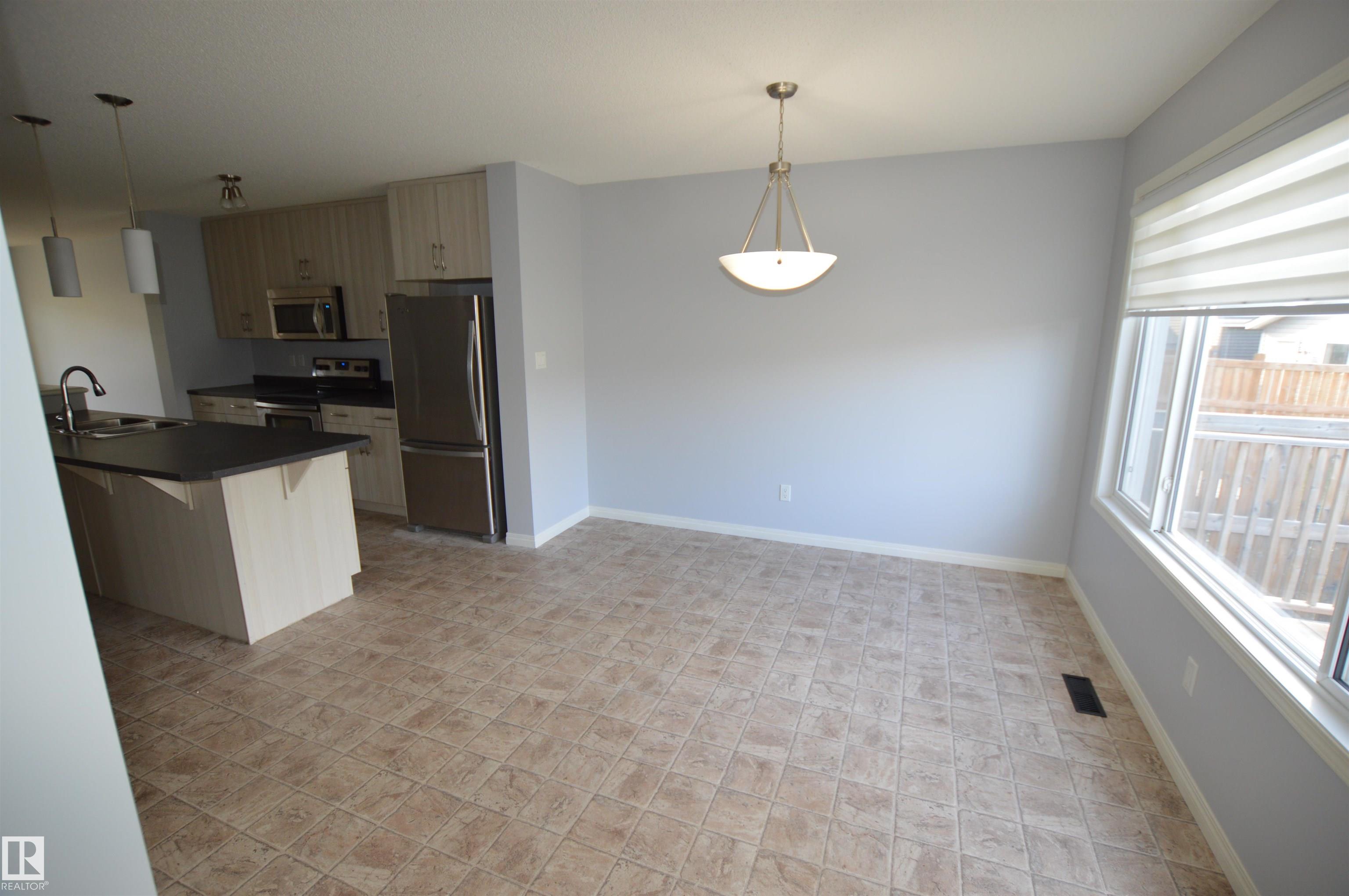 Photo 11 at 4310 Prowse Link SW, Paisley, Edmonton
