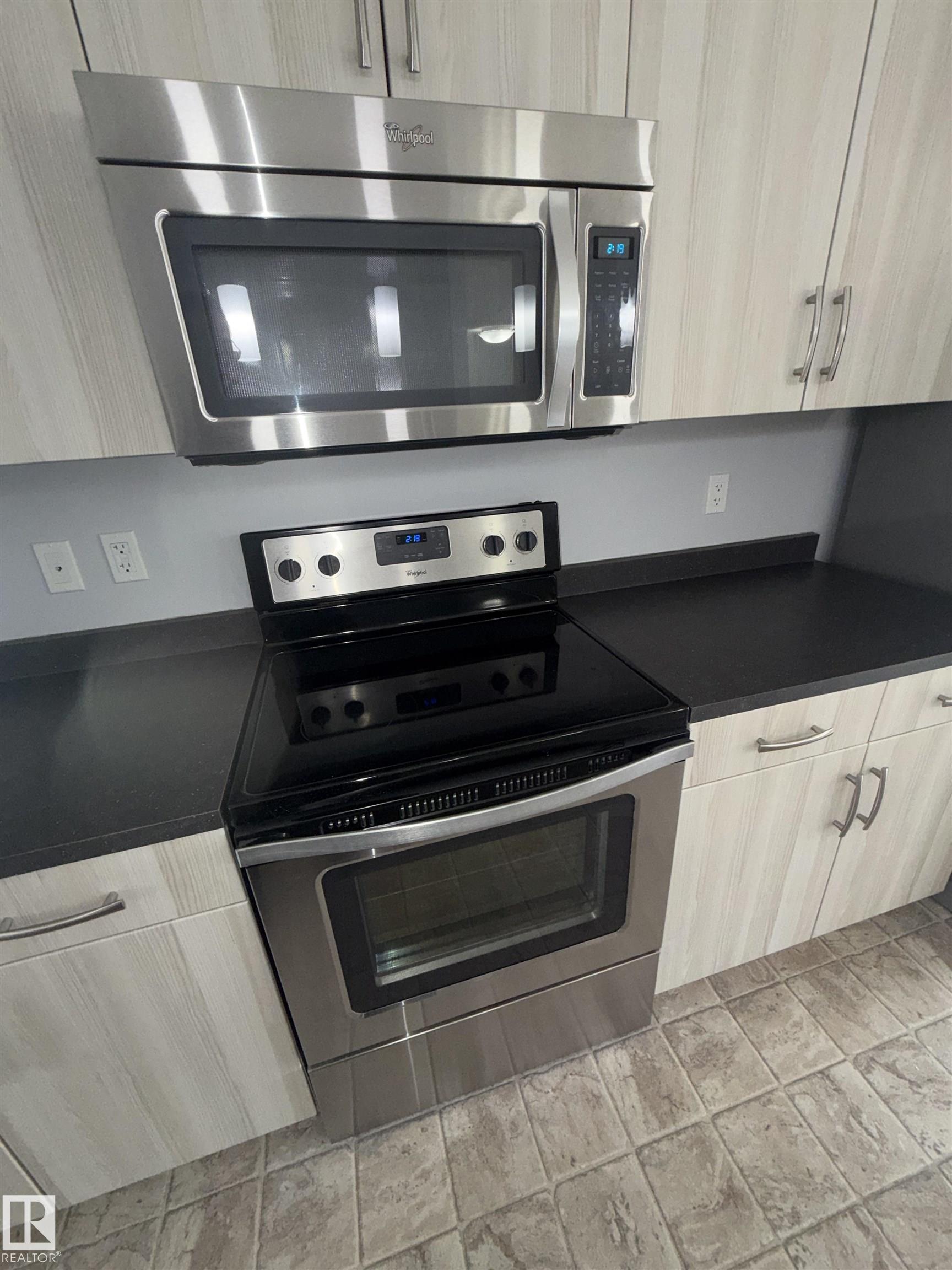 Photo 9 at 4310 Prowse Link SW, Paisley, Edmonton