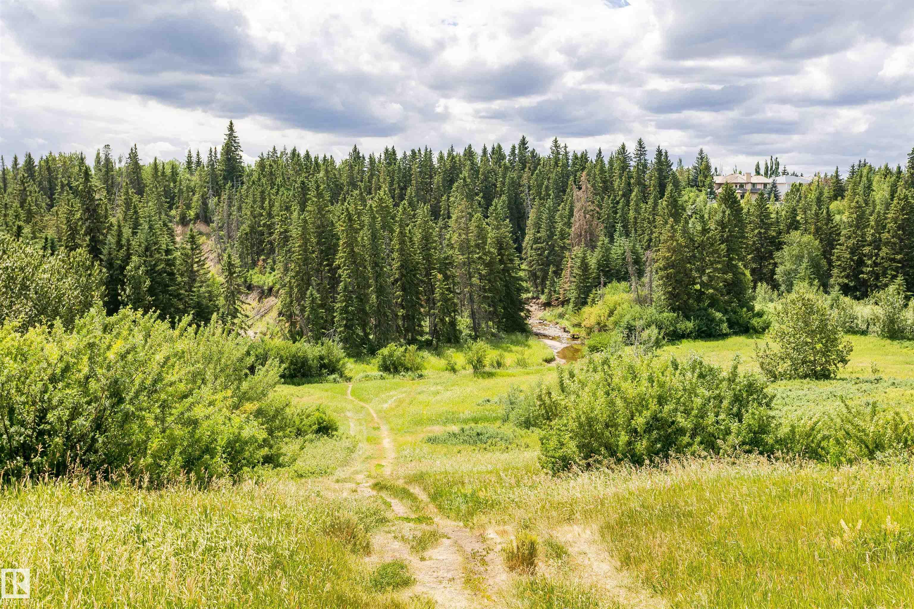 https://zimg.paragon.ice.com/ParagonImages/Property/PM/RAE/225400145/63/0/0/a5efeffedc34c5cc02cc070113cb11a6/1/78a05b7eee574c3431f11403021f3e65/225400145-7ec2ba96-91da-4ba4-b6b9-3c392572c7b5.JPG