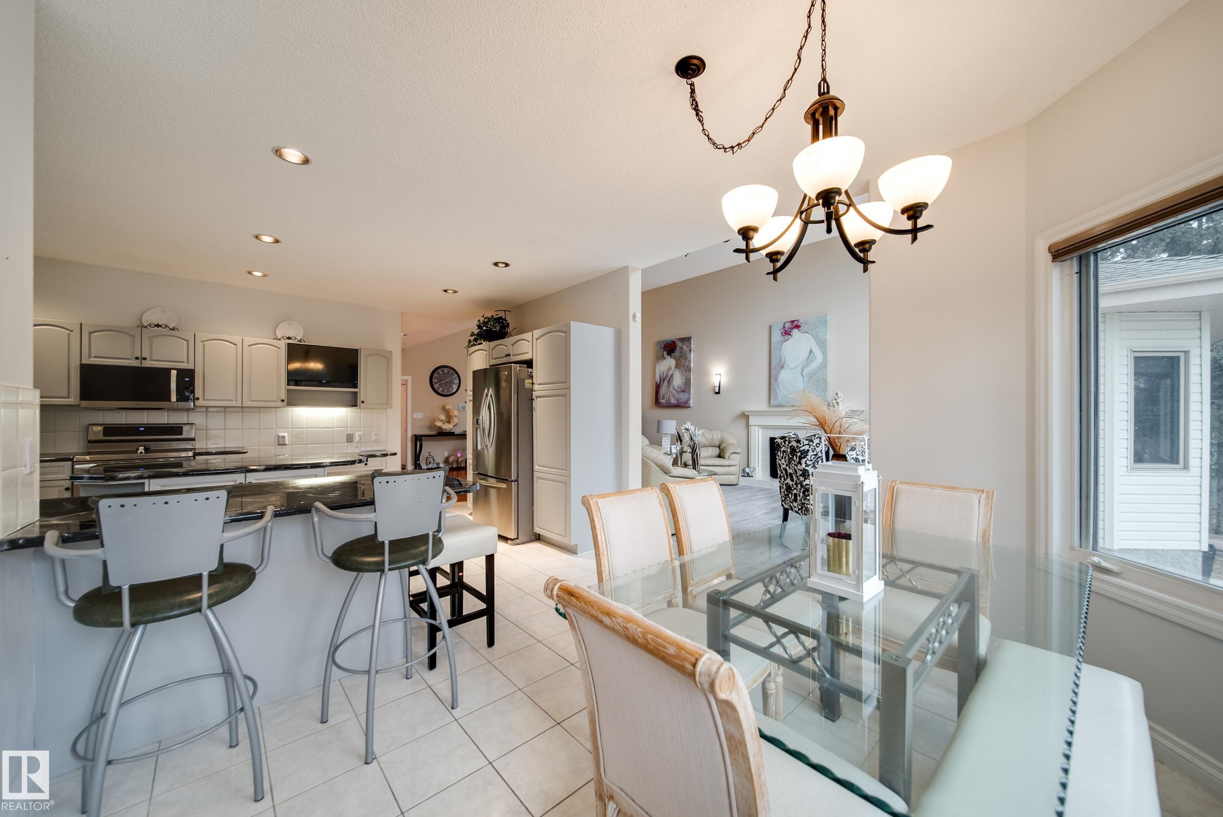 https://zimg.paragon.ice.com/ParagonImages/Property/PM/RAE/225400151/15/0/0/c15a6428fee51a2d7e079a6b450fe236/1/3f7ca5edde926578197022e8b7d6af90/225400151-CD89D250-0462-440E-B9BB-F89CF69B990B.JPG