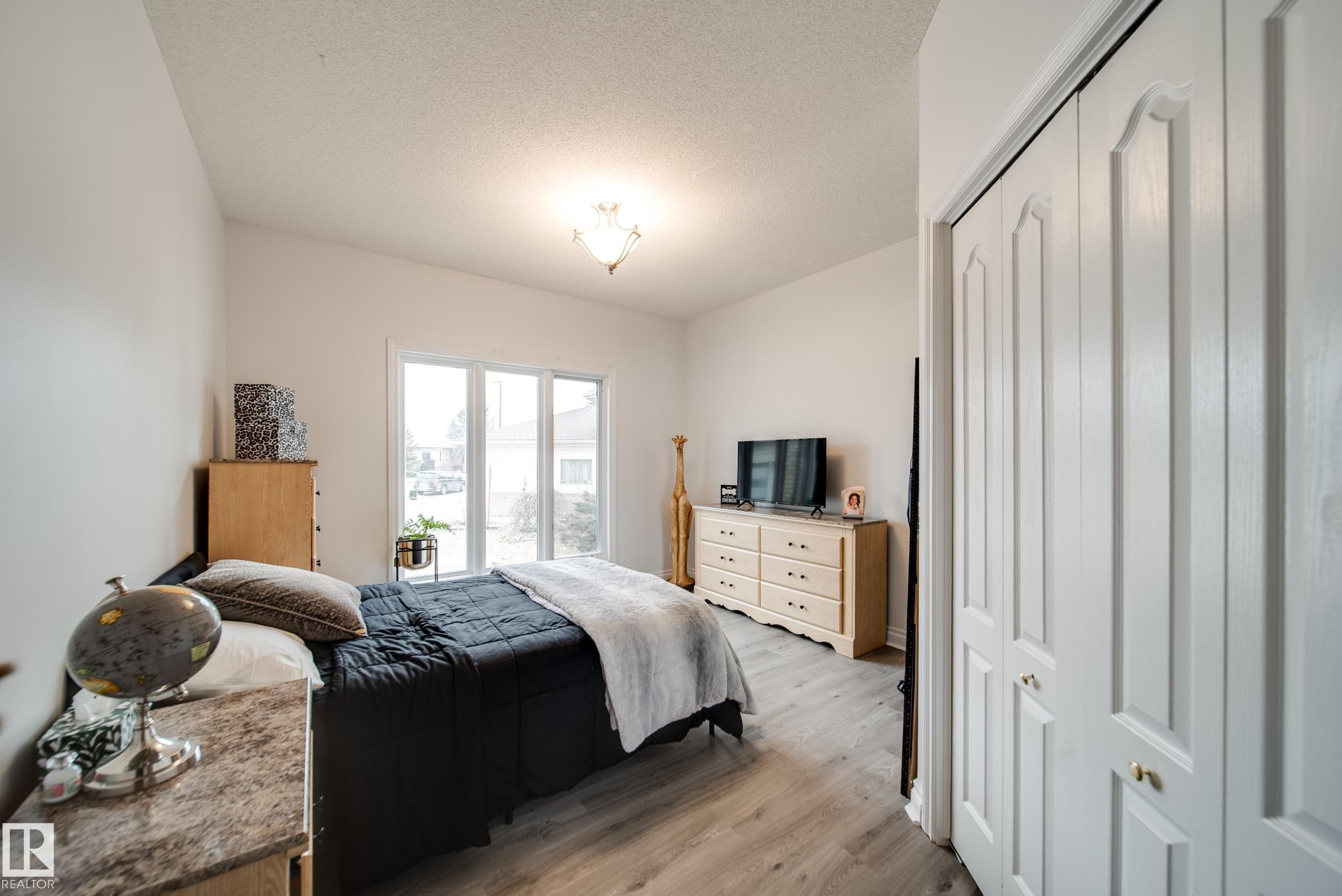 https://zimg.paragon.ice.com/ParagonImages/Property/PM/RAE/225400151/23/0/0/b12e9c764cd1f73101e95cc2865cef8a/1/3f7ca5edde926578197022e8b7d6af90/225400151-D2C74FFC-1F26-42A9-B019-CF2AB6EFDE6E.JPG