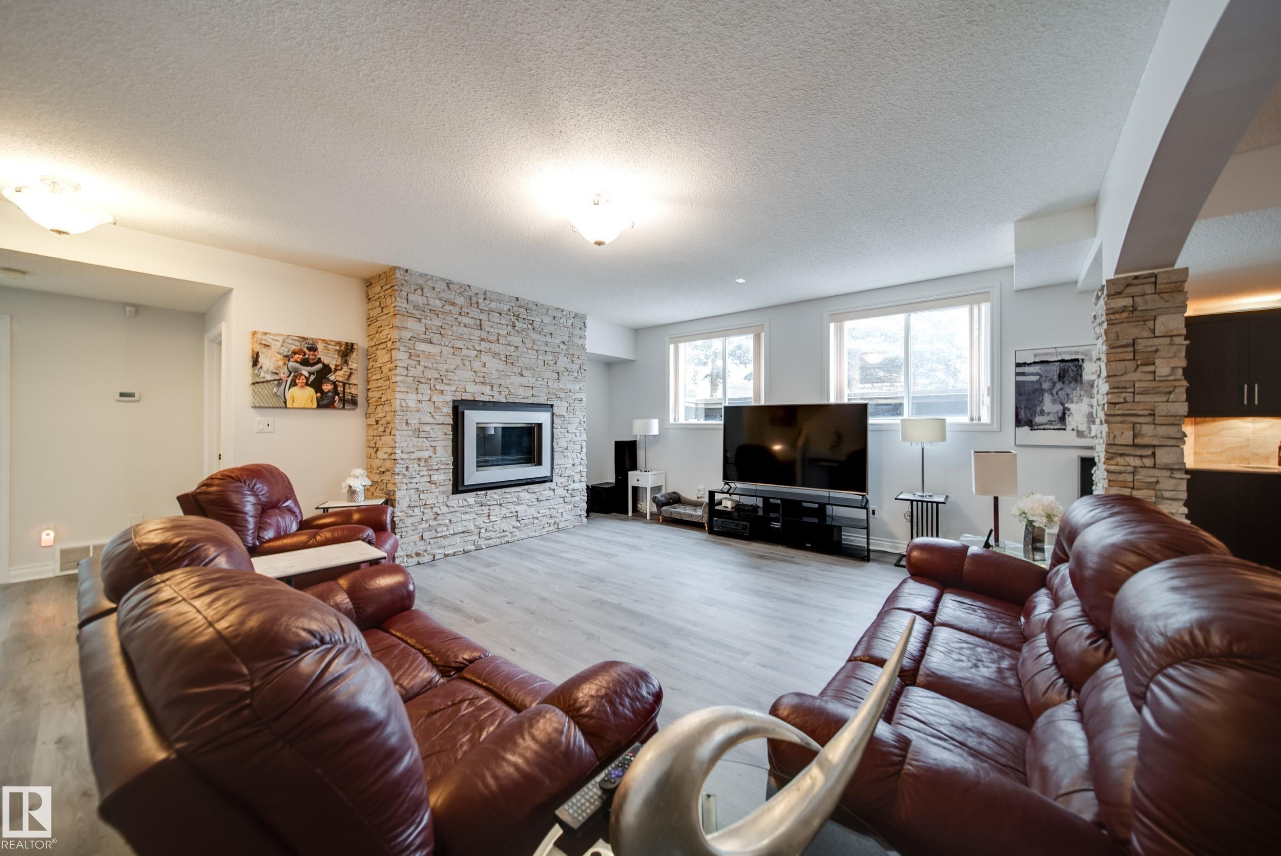 https://zimg.paragon.ice.com/ParagonImages/Property/PM/RAE/225400151/34/0/0/147ec0f2e9a6561b646a84c1d061e6f5/1/3f7ca5edde926578197022e8b7d6af90/225400151-5A292783-C354-46D5-B319-E808415EF3C5.JPG