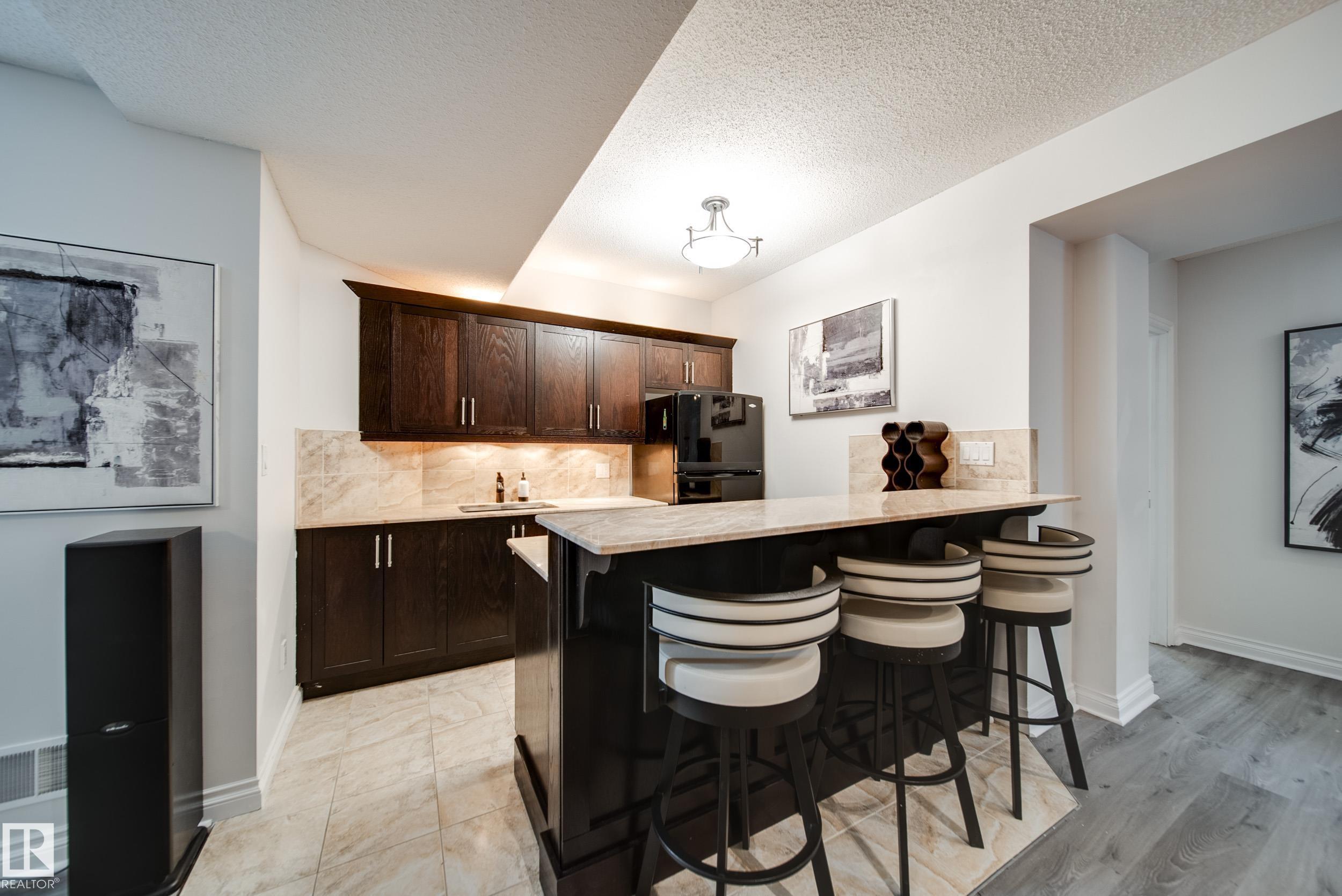 https://zimg.paragon.ice.com/ParagonImages/Property/PM/RAE/225400151/39/0/0/fdbbed4805082398730bb4d12dd34713/1/3f7ca5edde926578197022e8b7d6af90/225400151-586D5027-D572-42C9-BB8D-921DDCDC6D85.JPG