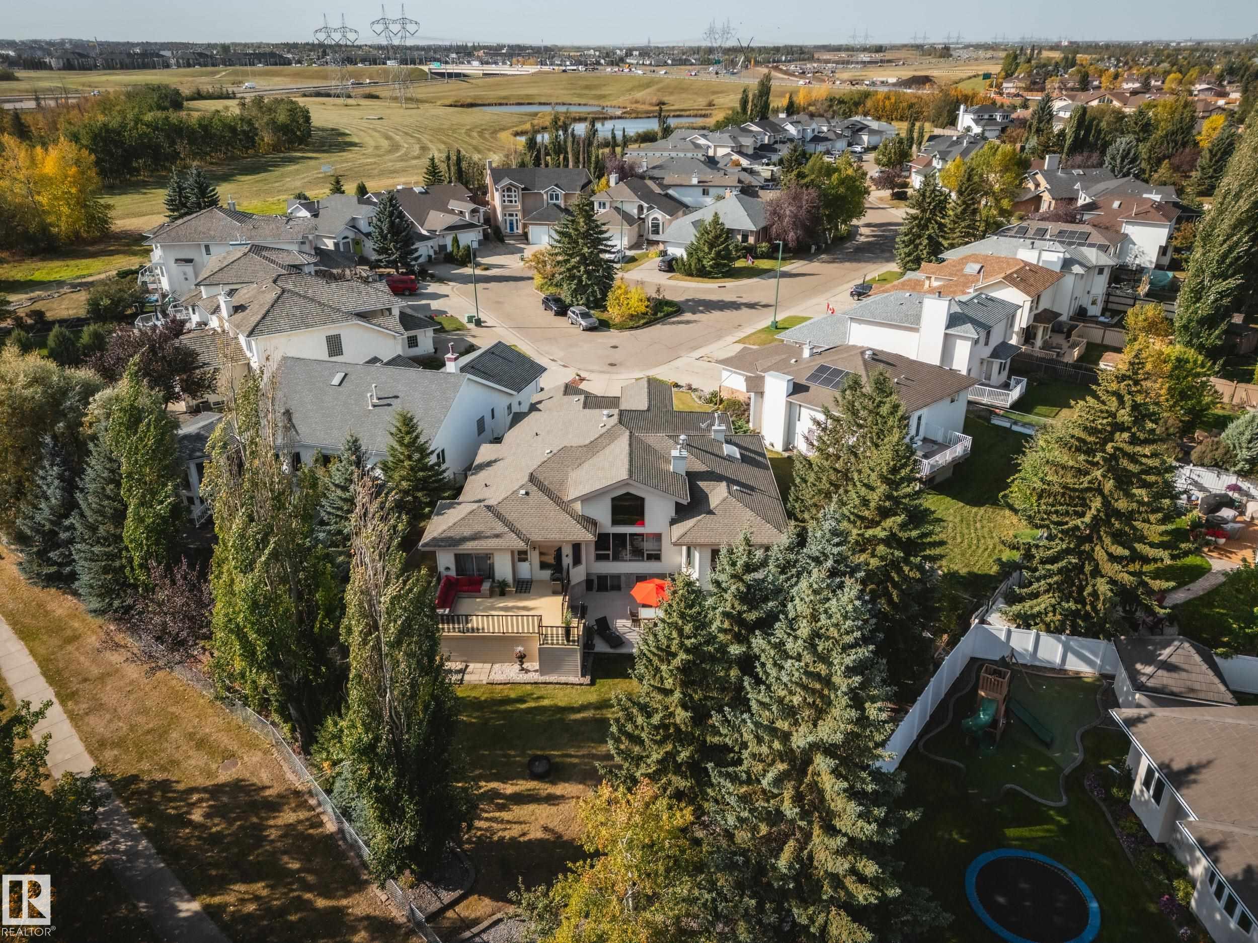 https://zimg.paragon.ice.com/ParagonImages/Property/PM/RAE/225400151/67/0/0/44bdad3b37ea8349d57e44e107877e52/1/3f7ca5edde926578197022e8b7d6af90/225400151-D47E5F11-A97E-4A54-A37D-7214E7C3257D.JPG