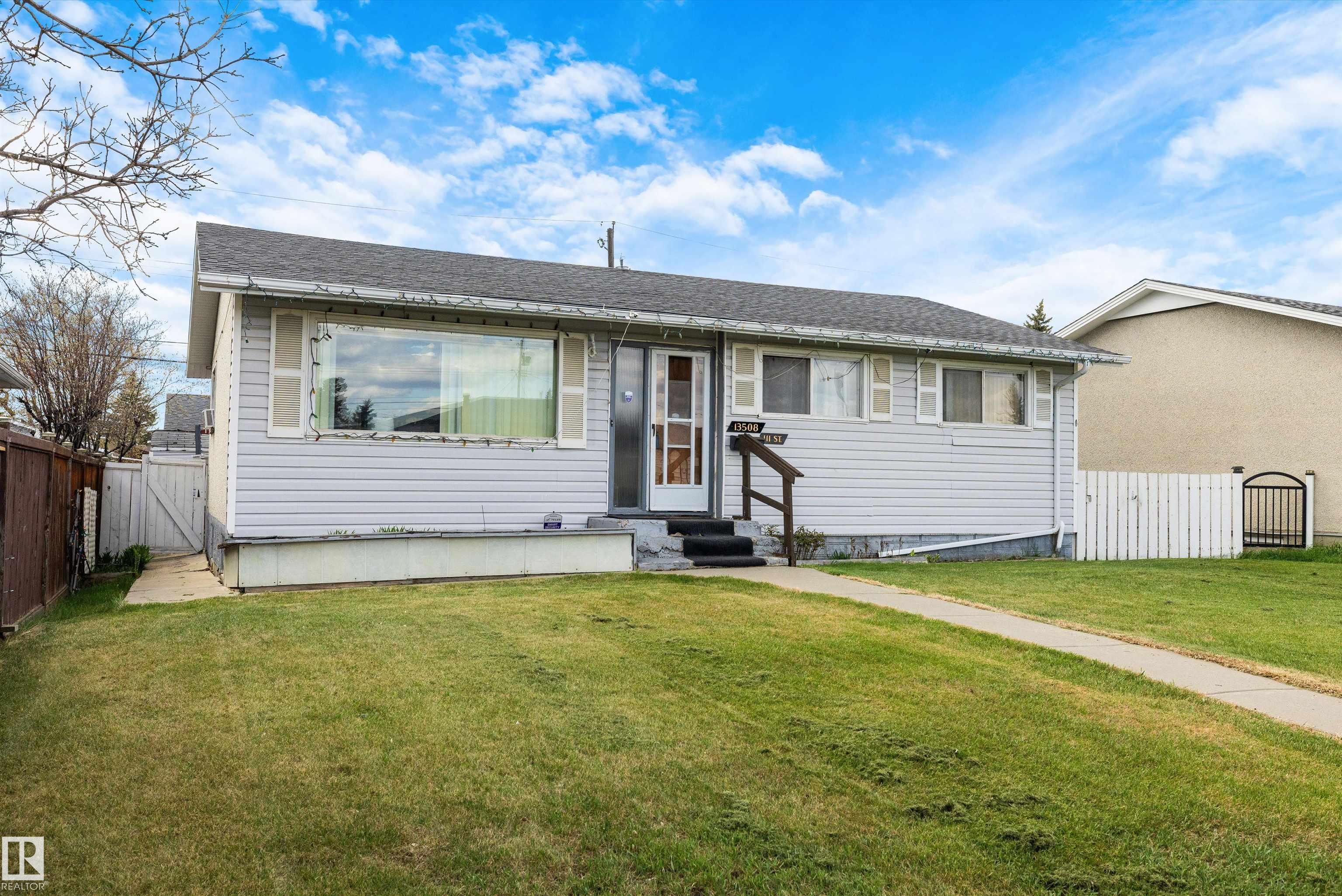 13508 111 Street NW, Rosslyn, Edmonton