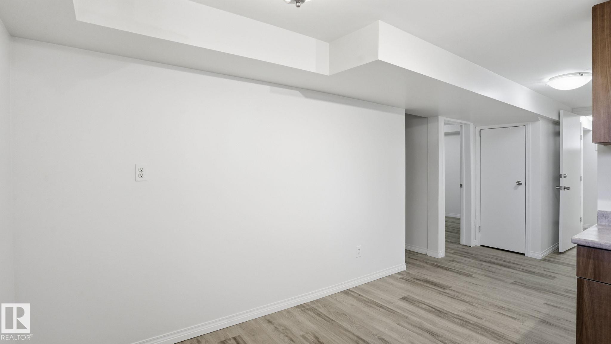 https://zimg.paragon.ice.com/ParagonImages/Property/PM/RAE/225400156/24/0/0/652429eff825f23077fe41be371370f2/1/29b3c4325724798d50bca40d8235174d/225400156-06b2d109-b425-4afd-845b-bcf25f333901.JPG