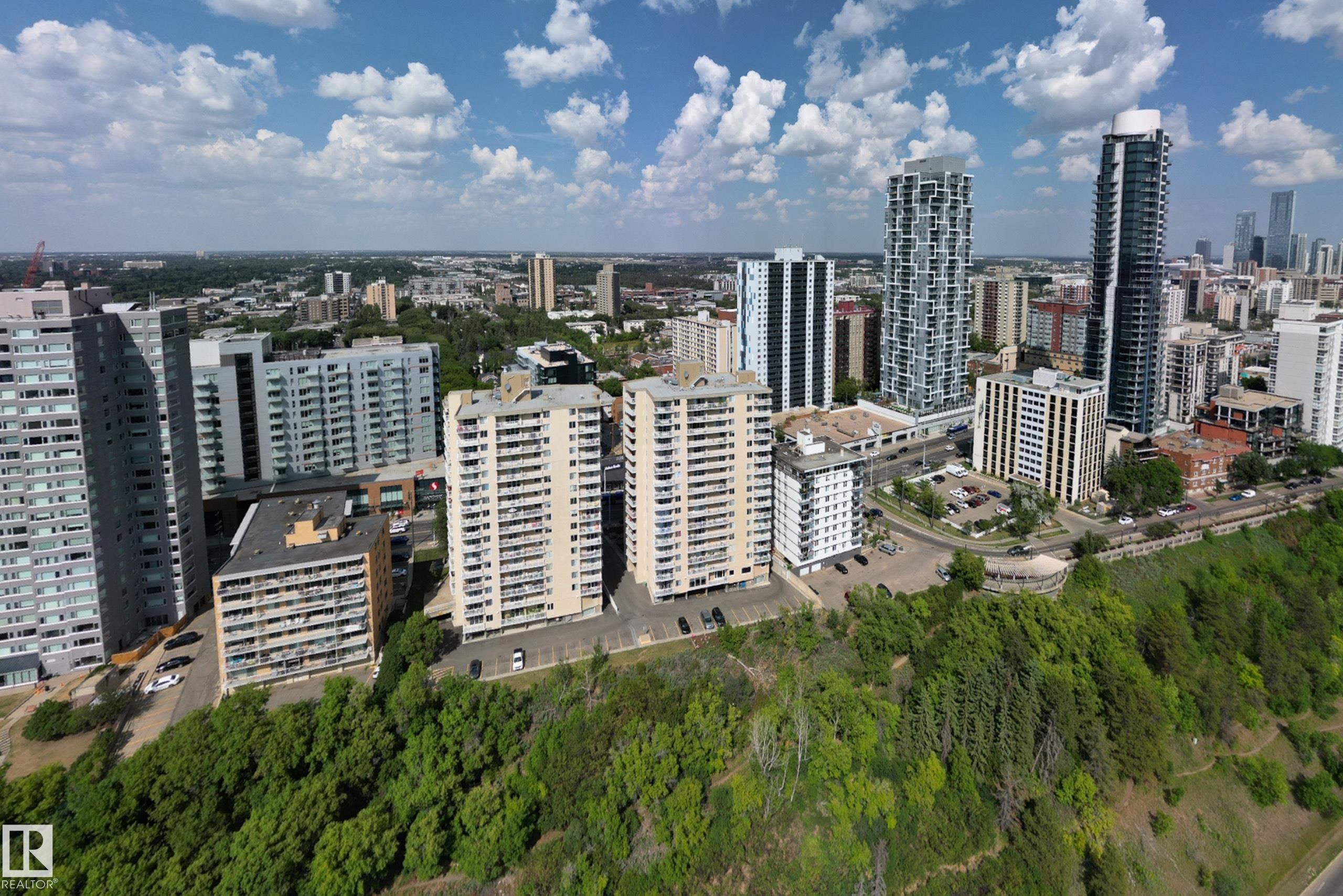 https://zimg.paragon.ice.com/ParagonImages/Property/PM/RAE/225400158/31/0/0/ad491214559c924b1025c916c4b0c32e/1/285f0b56131d91f7cdd30b4fe2d307d6/225400158-88E2A4B7-DB15-4FDF-A213-5C9123C61DDD.JPG