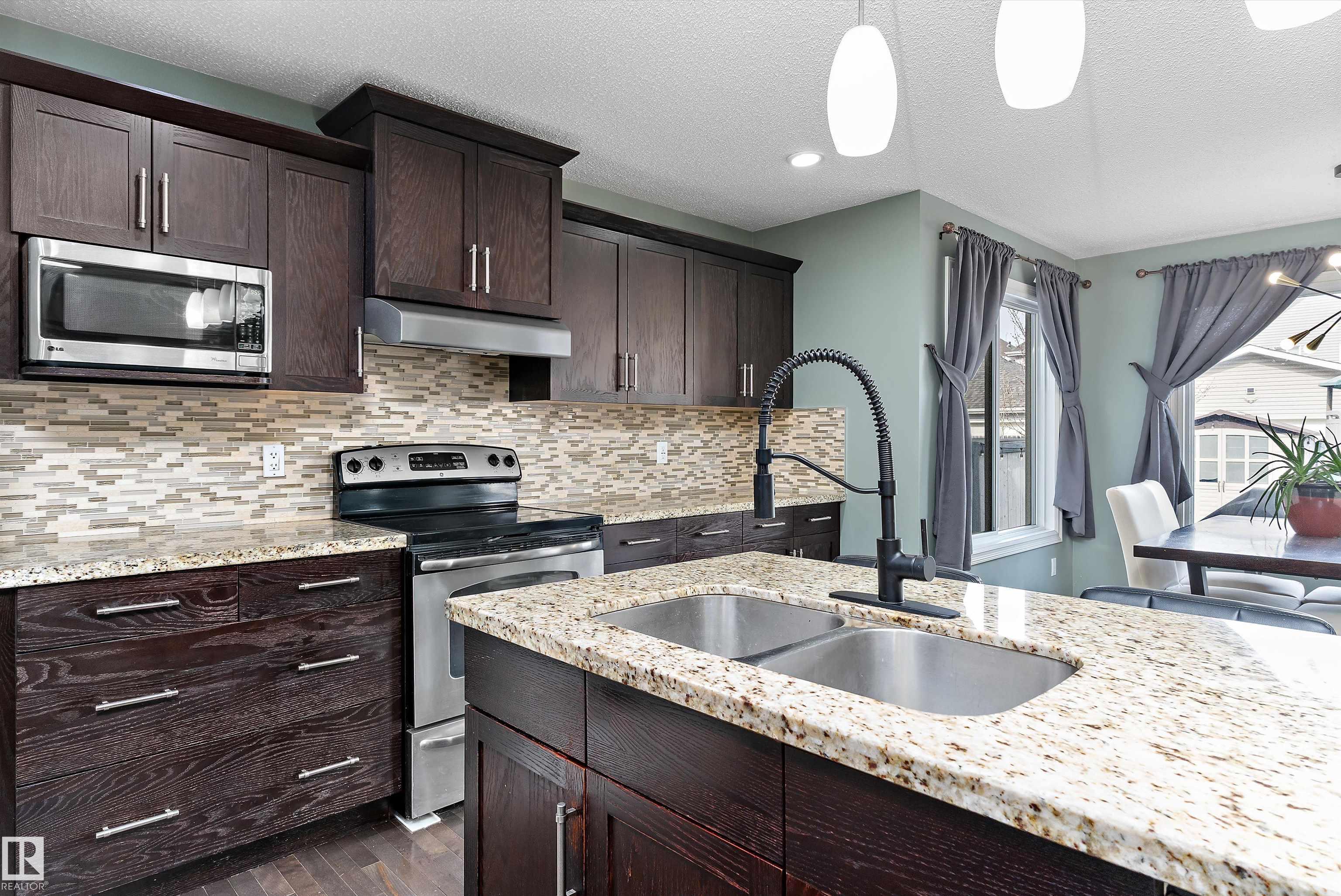 Photo 11 at 1332 72 Street SW, Summerside, Edmonton