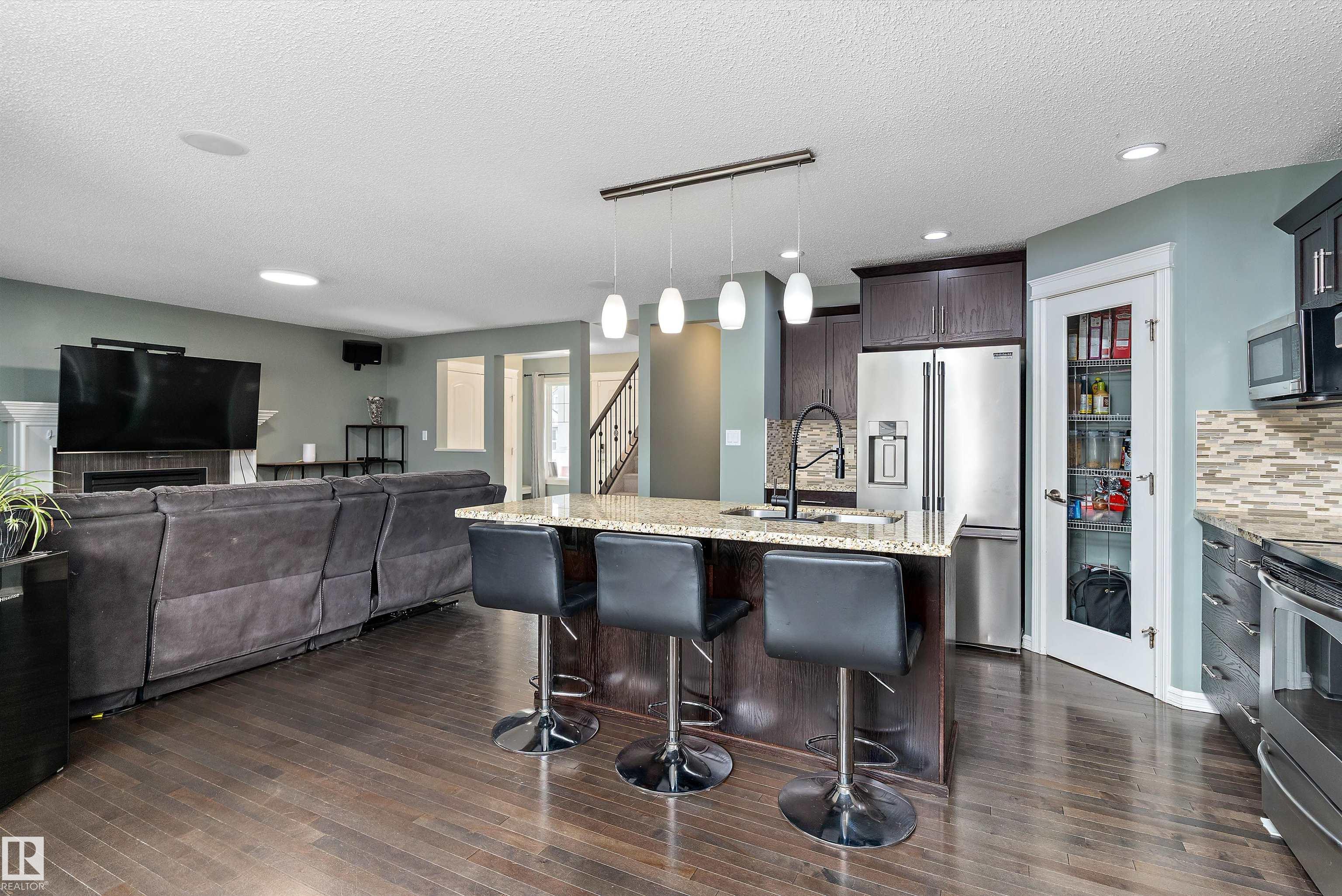 Photo 10 at 1332 72 Street SW, Summerside, Edmonton